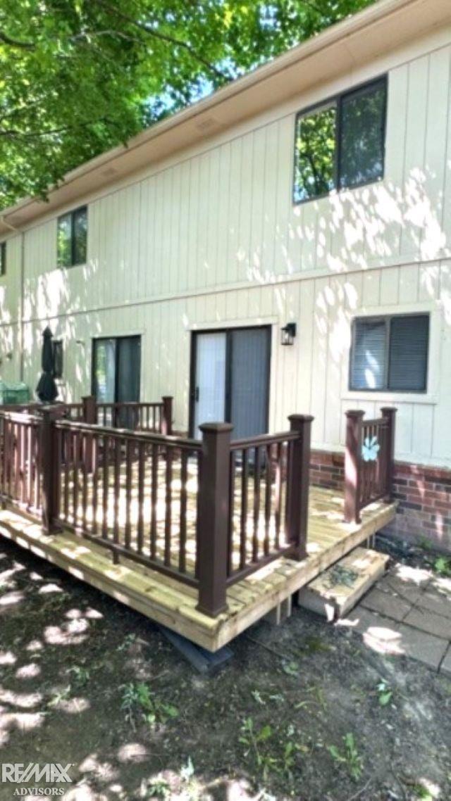 40869 Highpointe Drive Property Photo 2