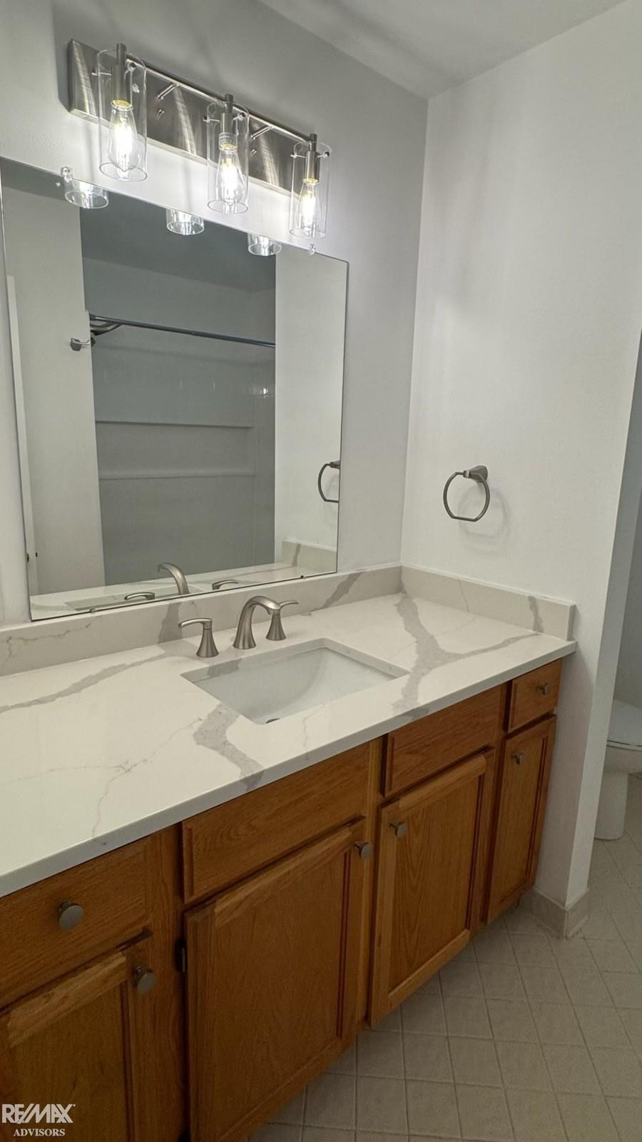 40869 Highpointe Drive Property Photo 6