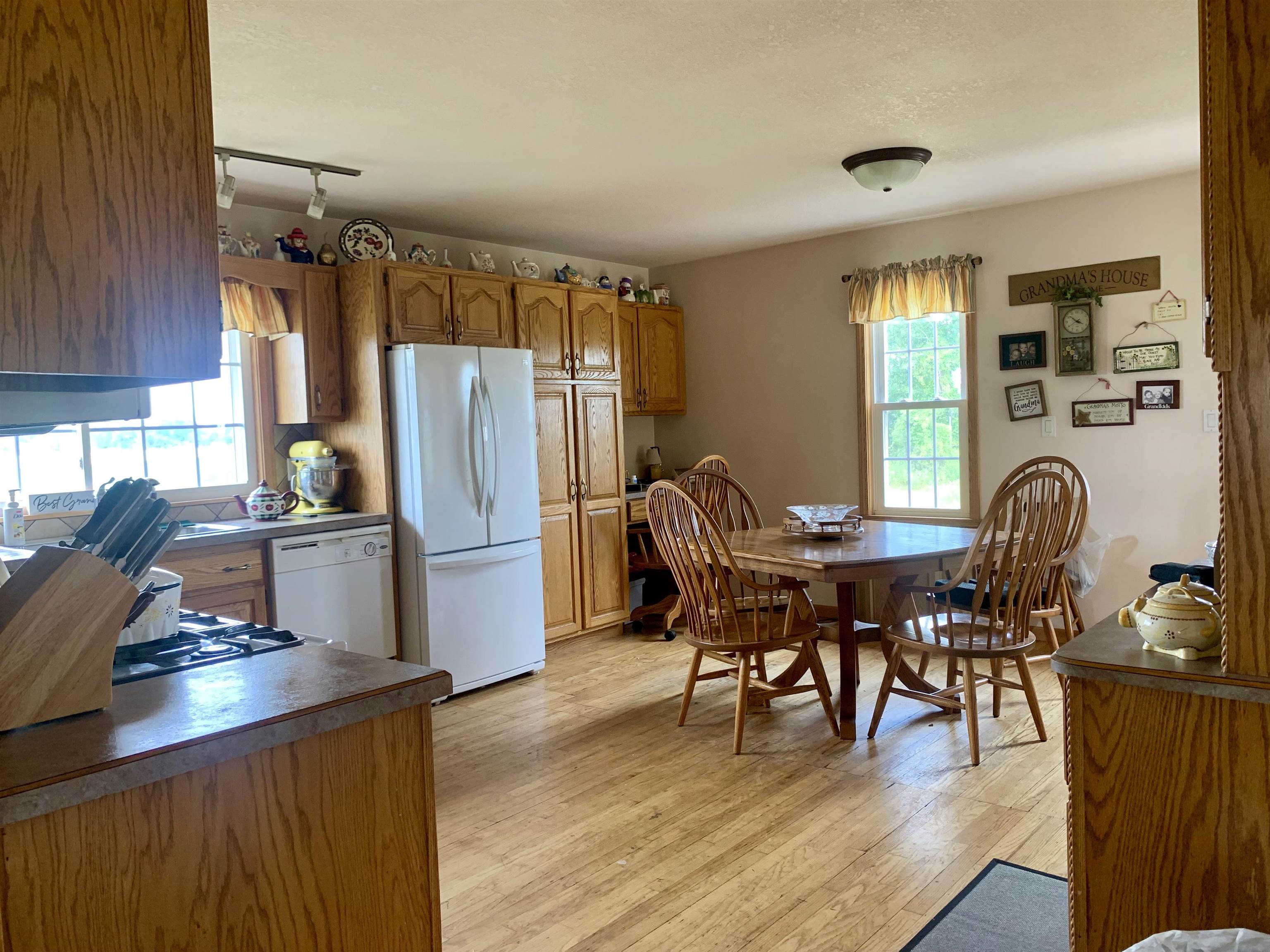 3447 E Bessinger Road Property Photo 2