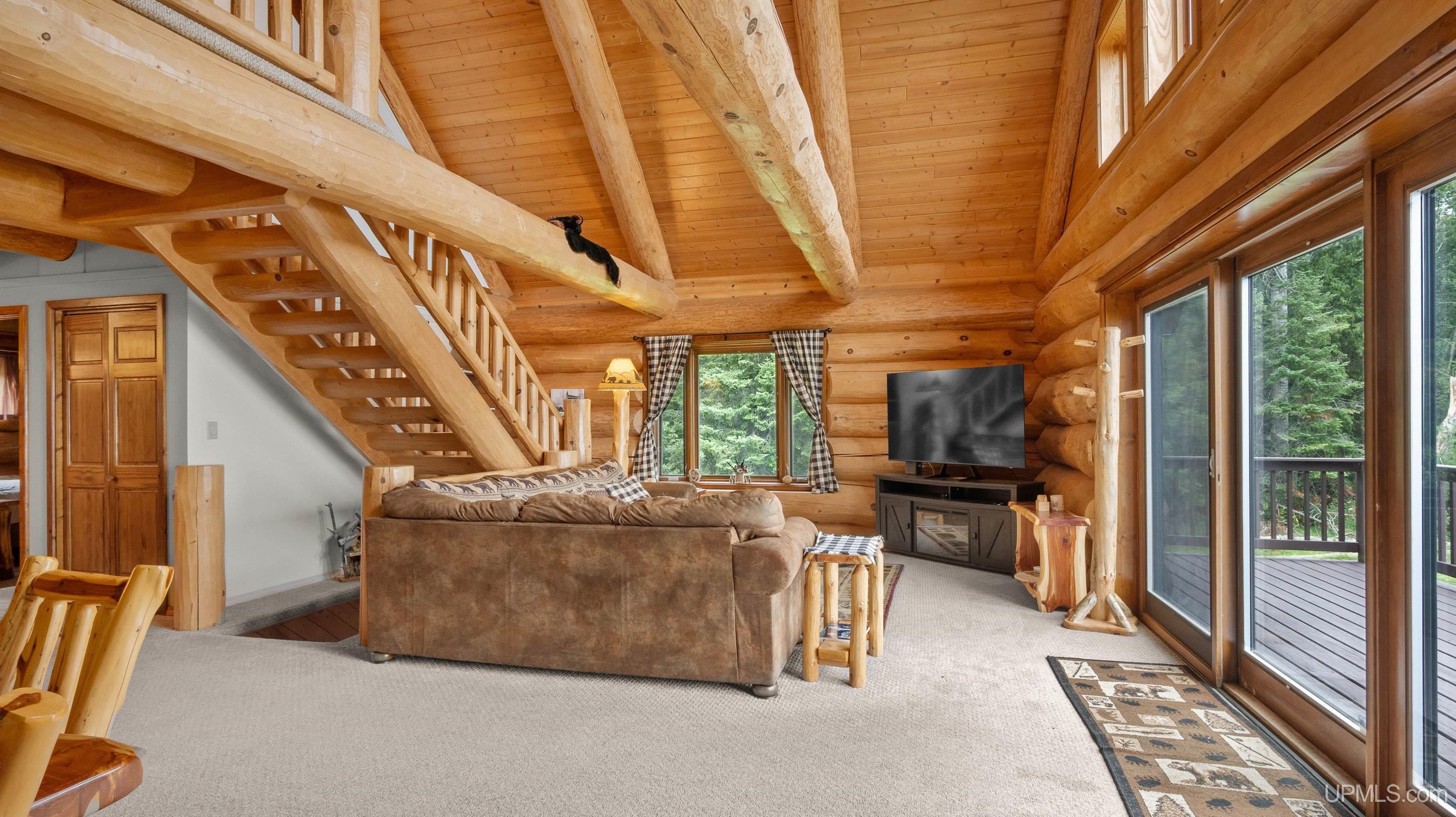 1072 M35 Highway Property Photo 7