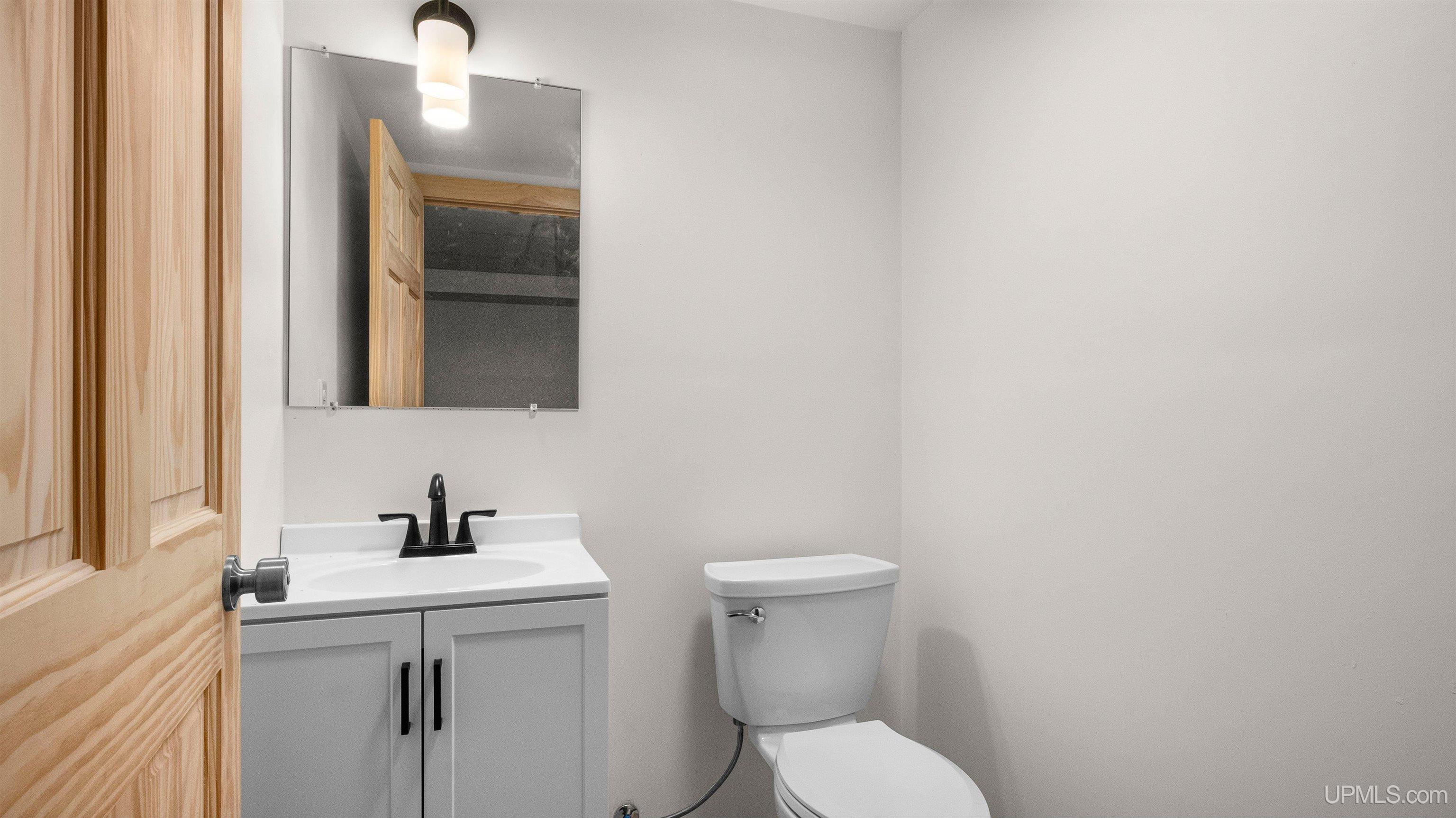 1072 M35 Highway Property Photo 29