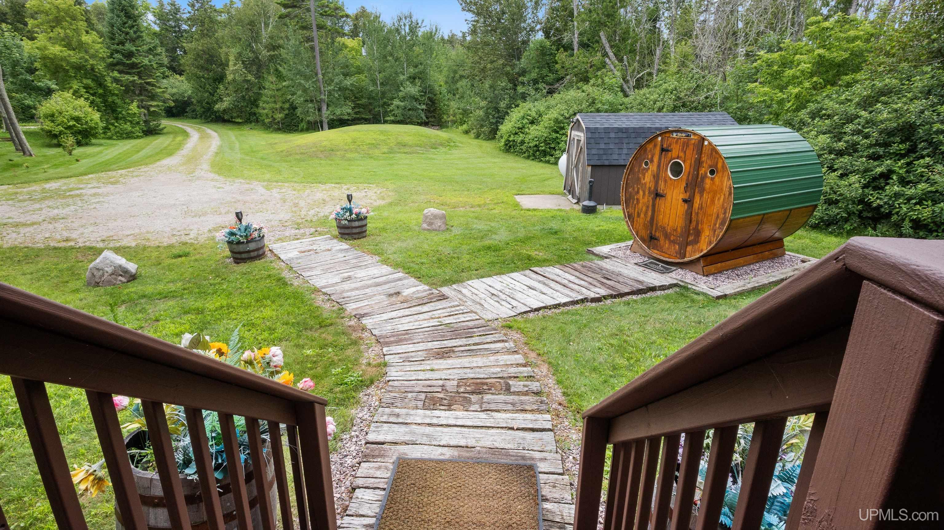 1072 M35 Highway Property Photo 36