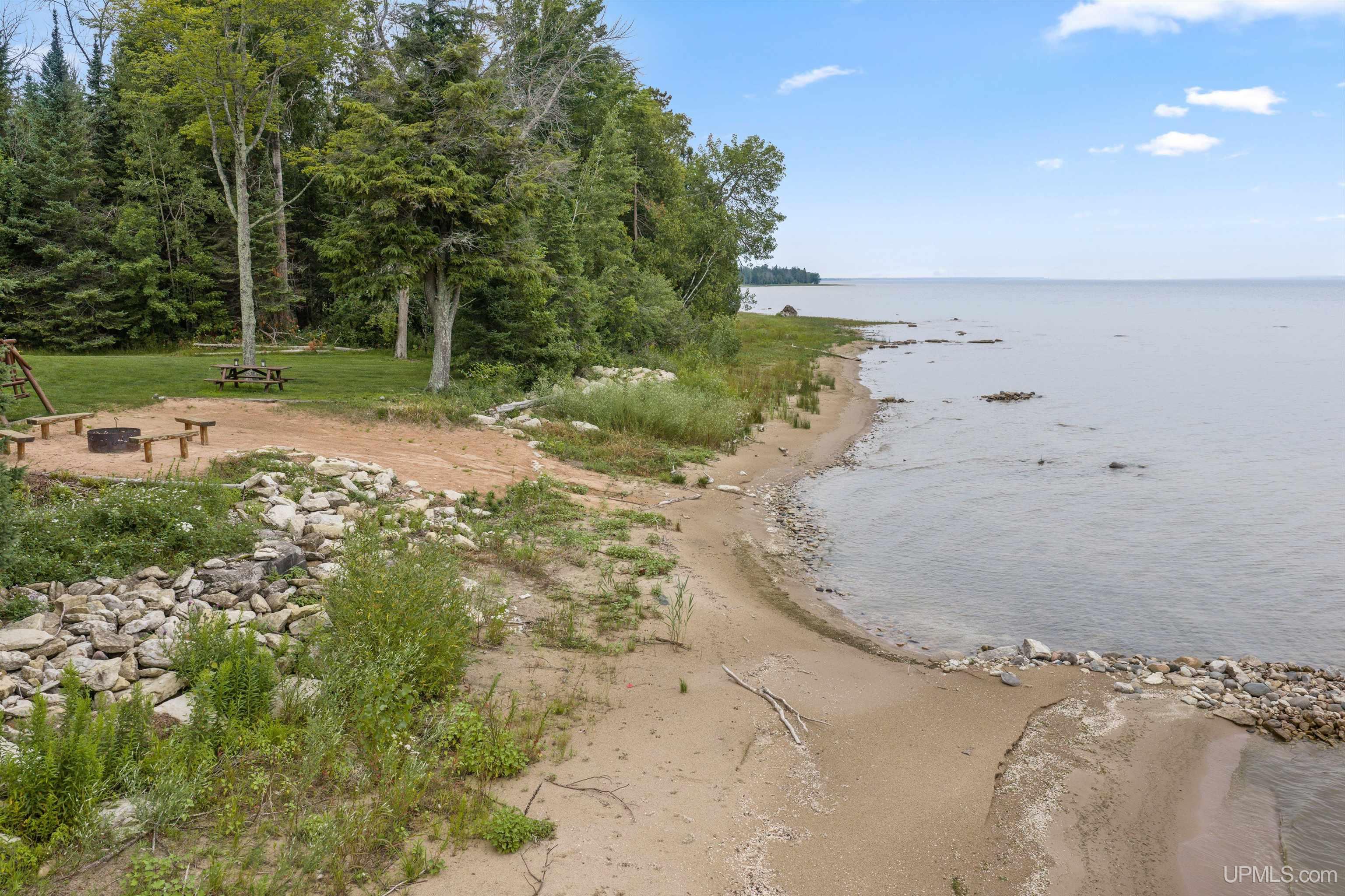1072 M35 Highway Property Photo 40