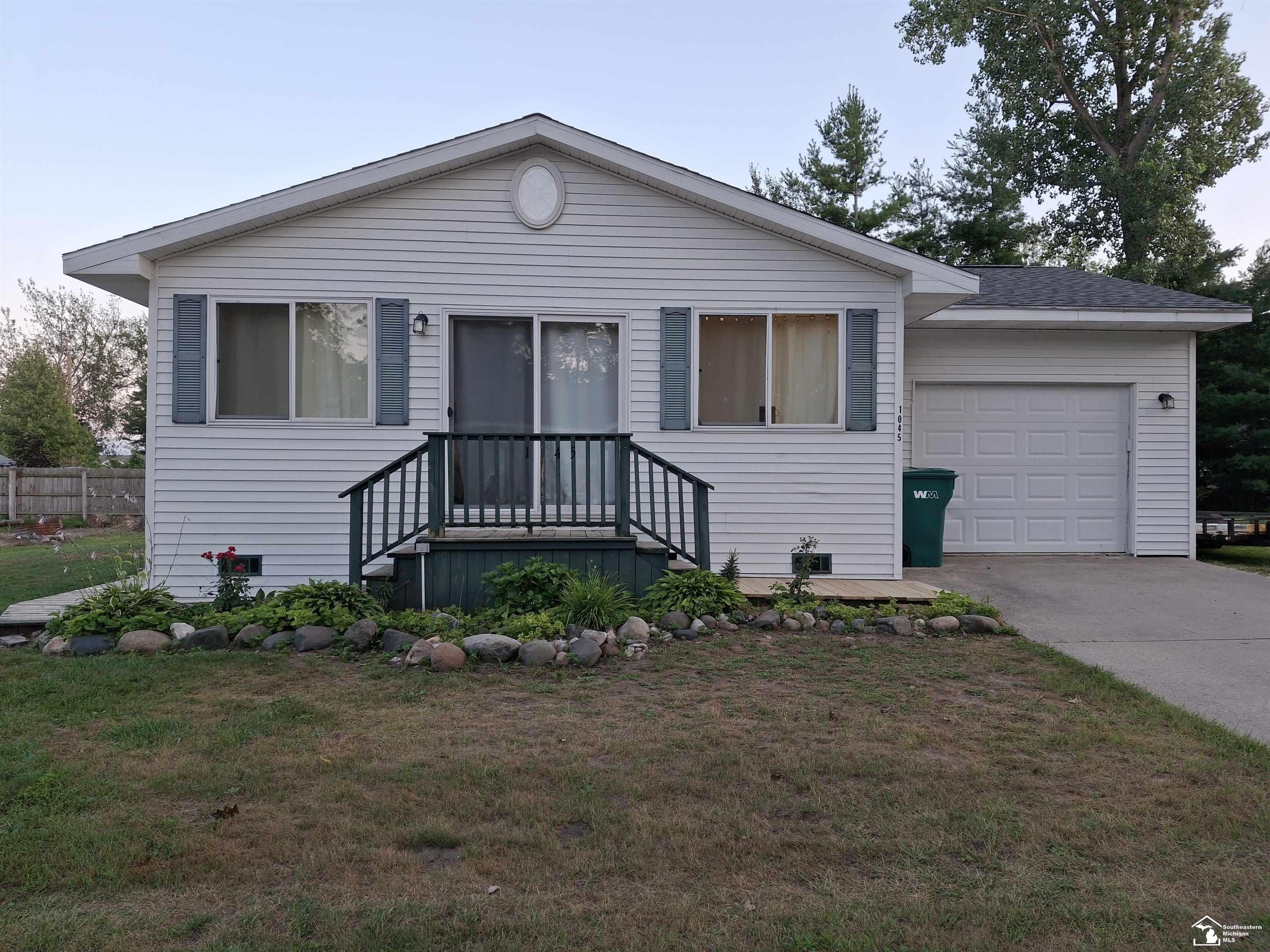 1045 Third Street Property Photo 1
