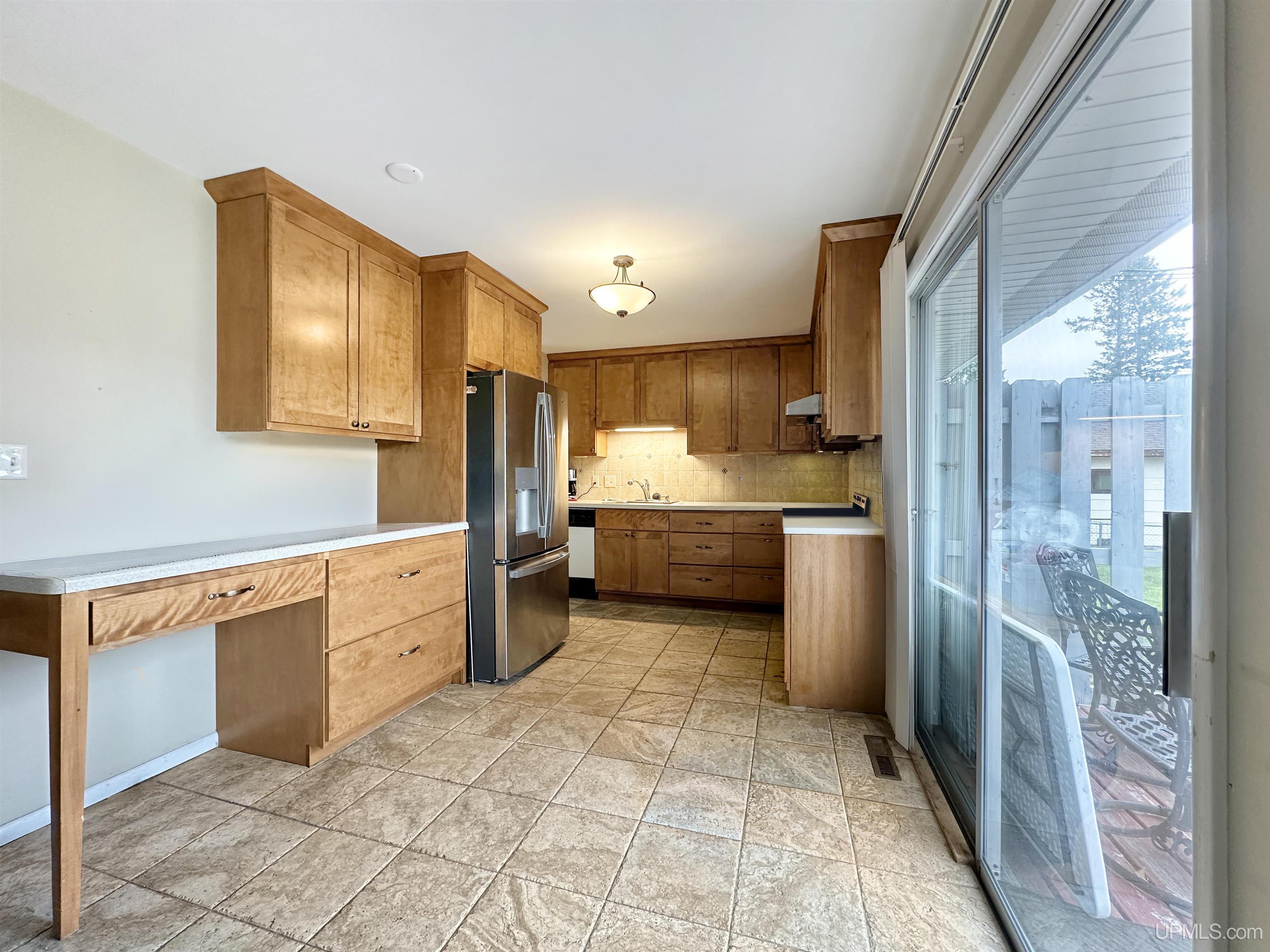 2109 S 12th Ave Avenue Property Photo 5