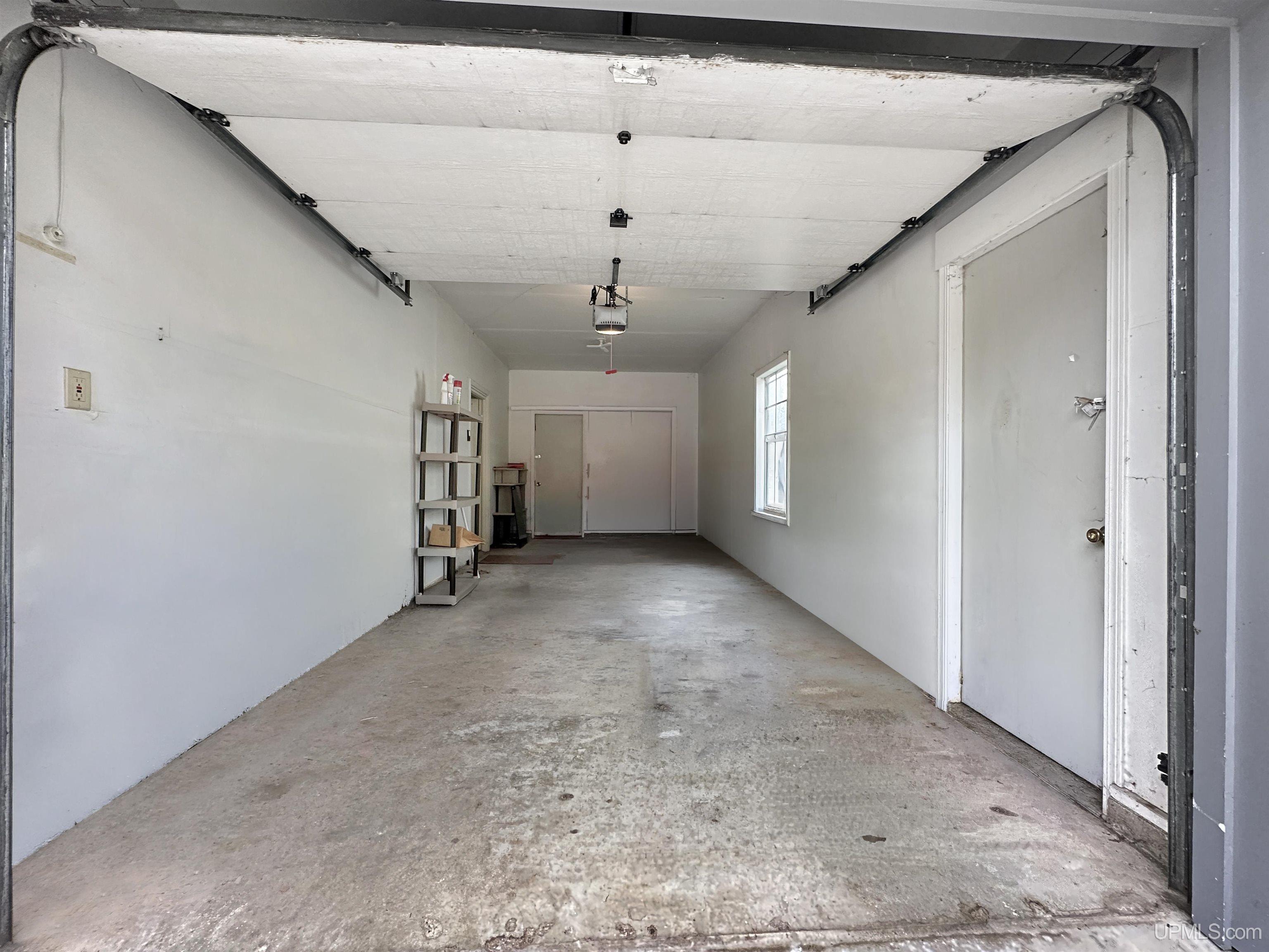 2109 S 12th Ave Avenue Property Photo 16