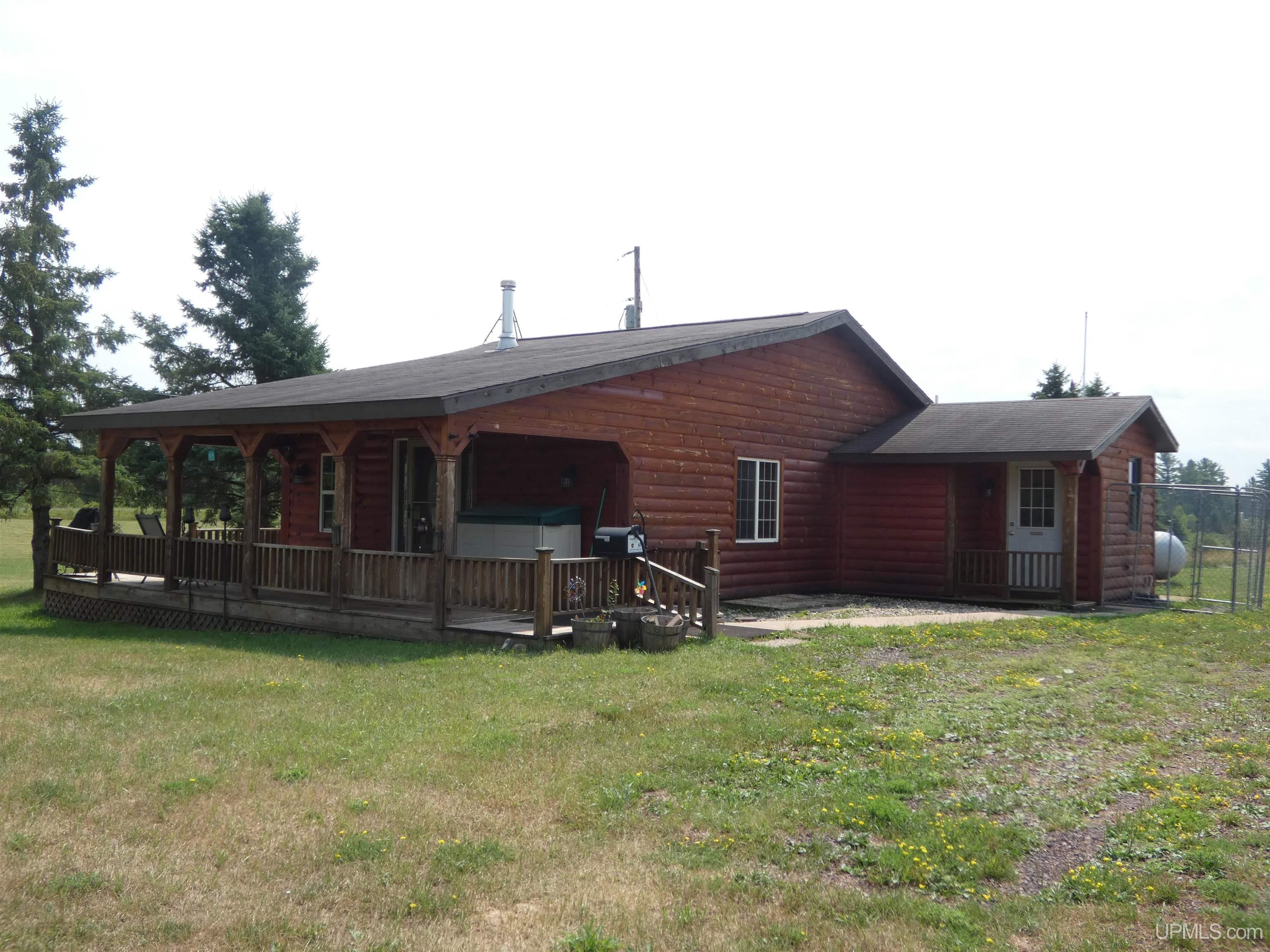 15367 Airport Road Property Photo 1