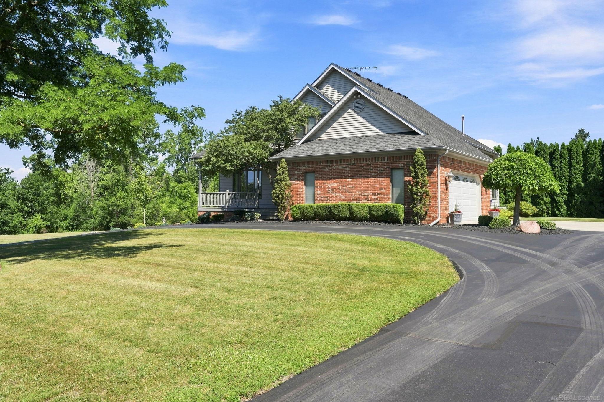 20875 Irwin Road Property Photo 3