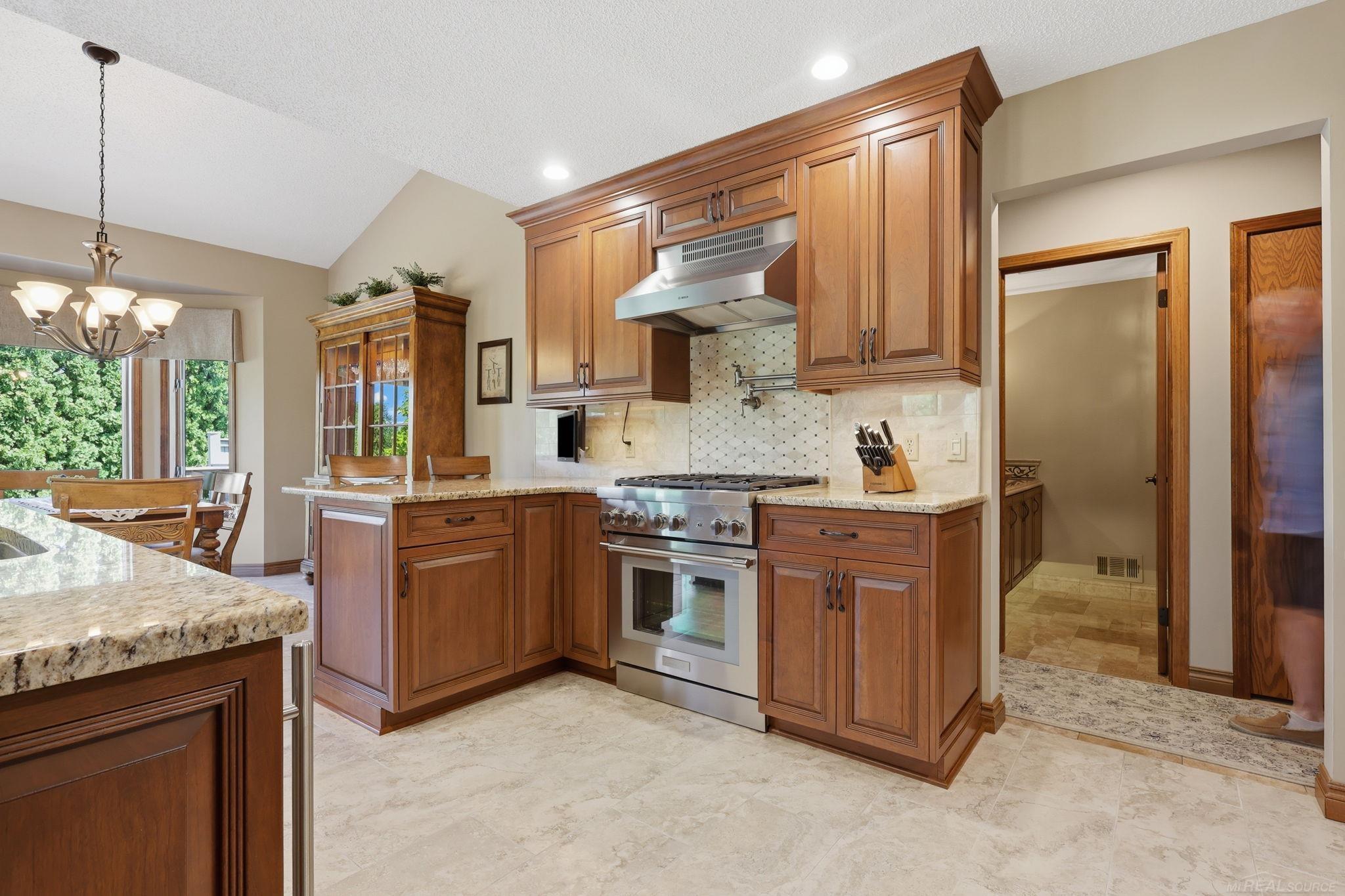 20875 Irwin Road Property Photo 11