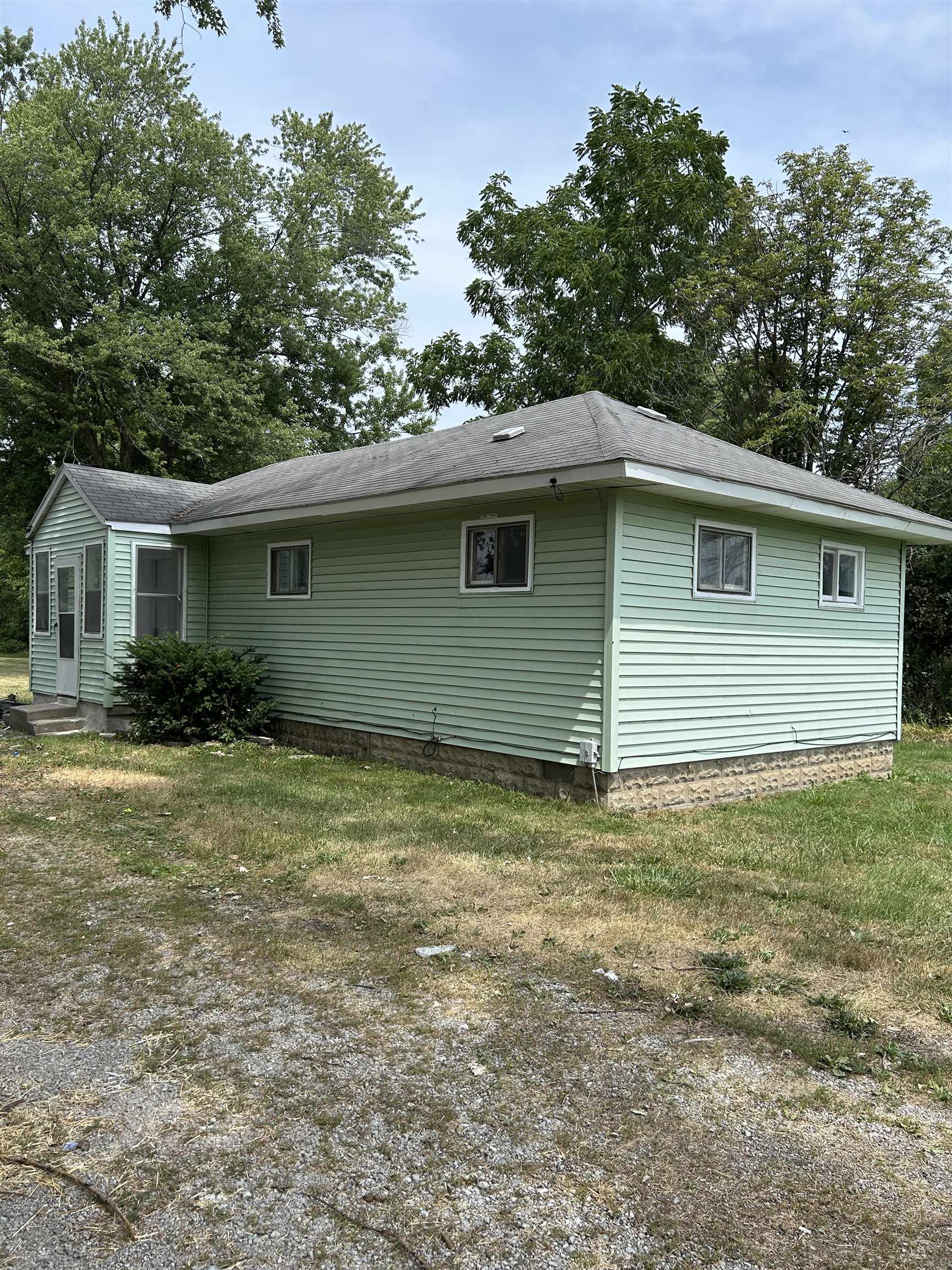 5168 Lennon Road Property Photo 1