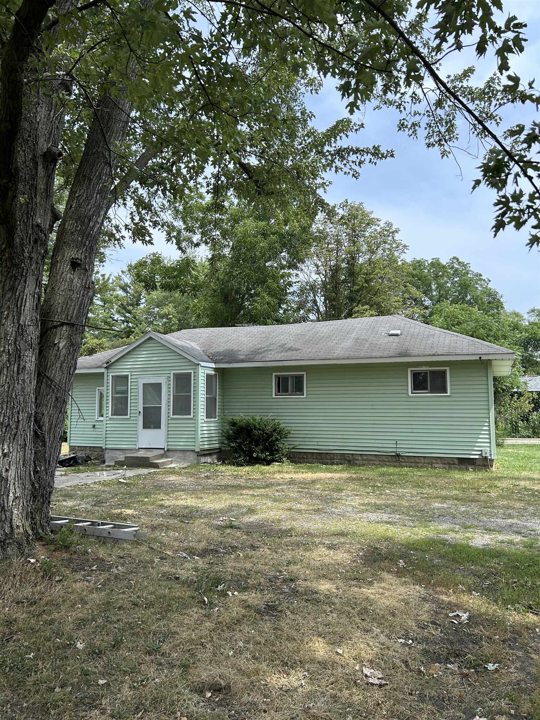 5168 Lennon Road Property Photo 2