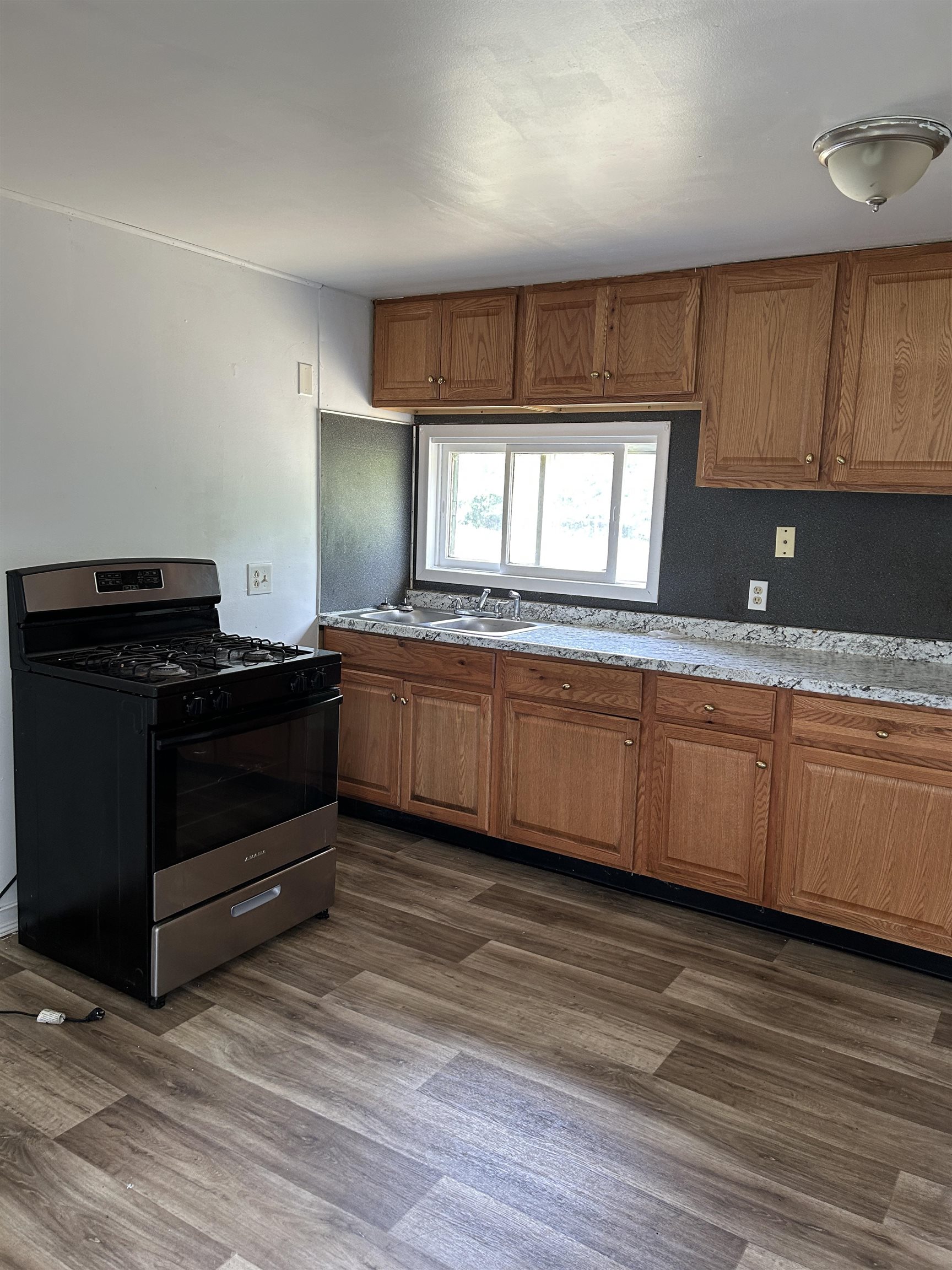 5168 Lennon Road Property Photo 10