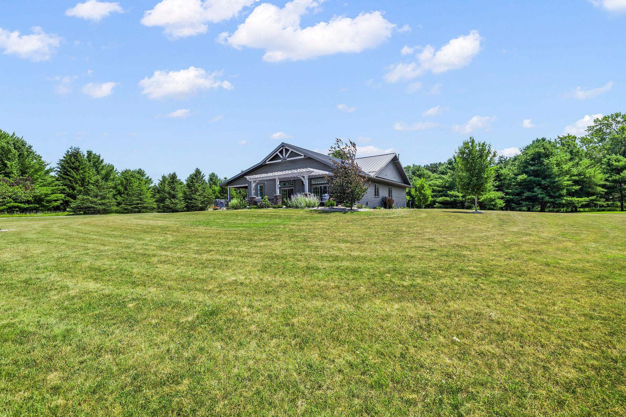 6323 Ward Road Property Photo 13