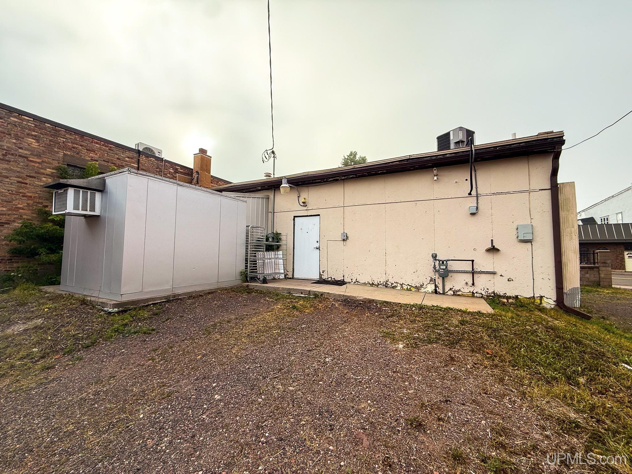 230 E Aurora Street Property Photo 35