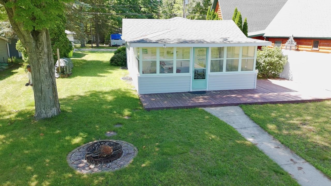 4751 Hill Drive Property Photo 2