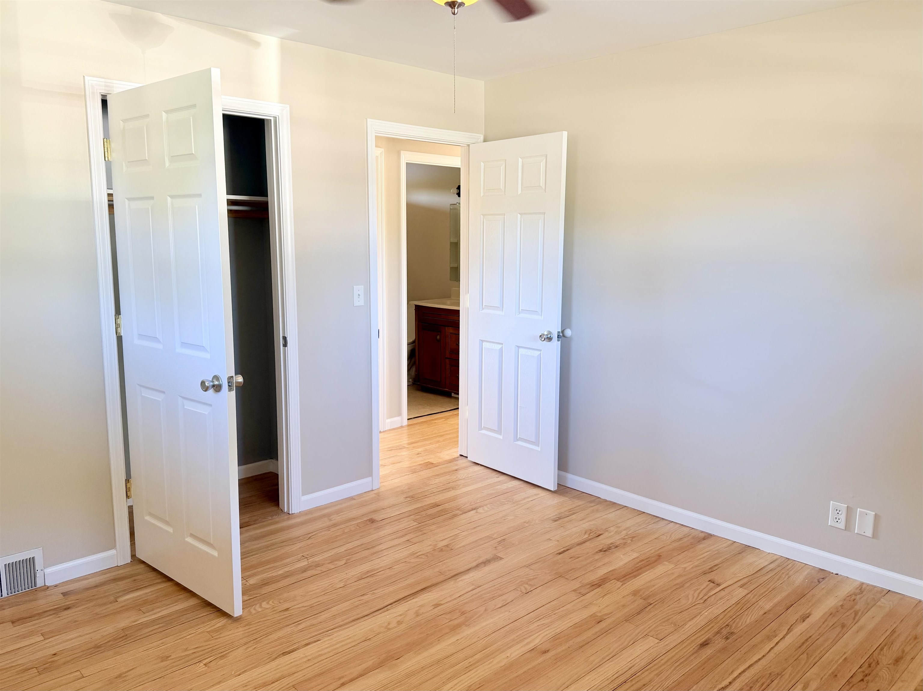 5368 Durwood Drive Property Photo 8