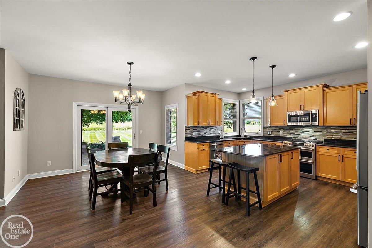 69497 Meadowbrook Lane Property Photo 12