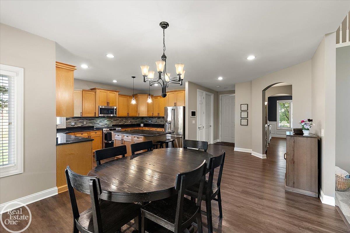 69497 Meadowbrook Lane Property Photo 16