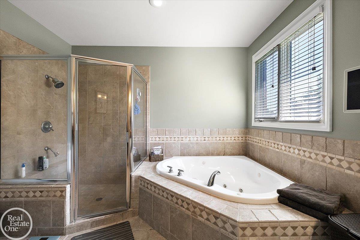 69497 Meadowbrook Lane Property Photo 39