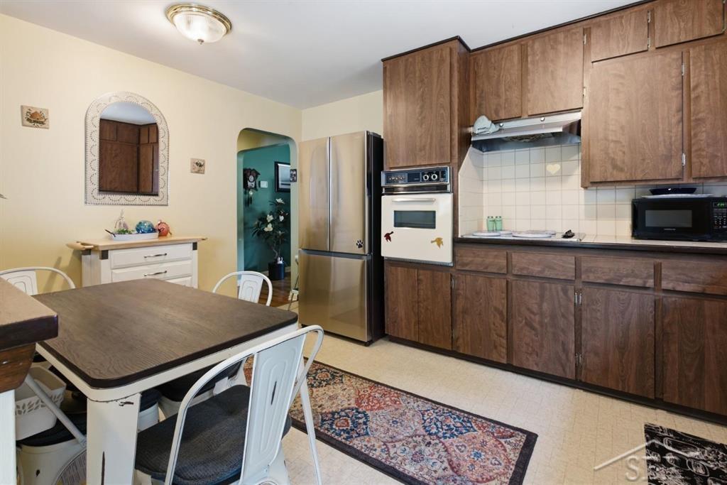 1072 E Stewart Road Property Photo 10