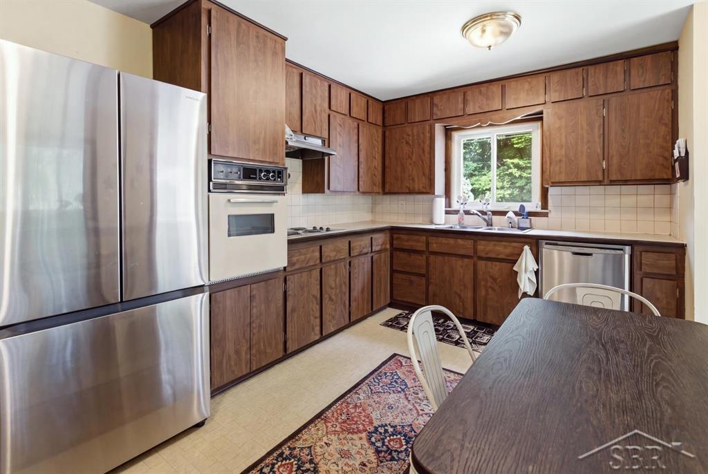 1072 E Stewart Road Property Photo 21