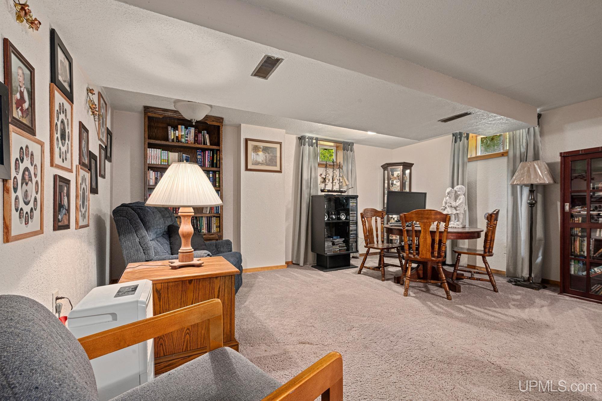 385 Wpa Road Property Photo 8