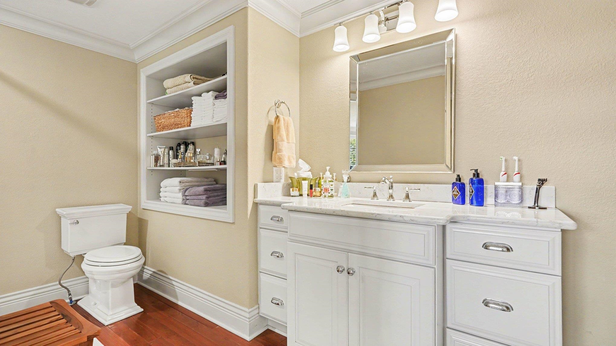 71 E Lakeshore Drive Property Photo 24