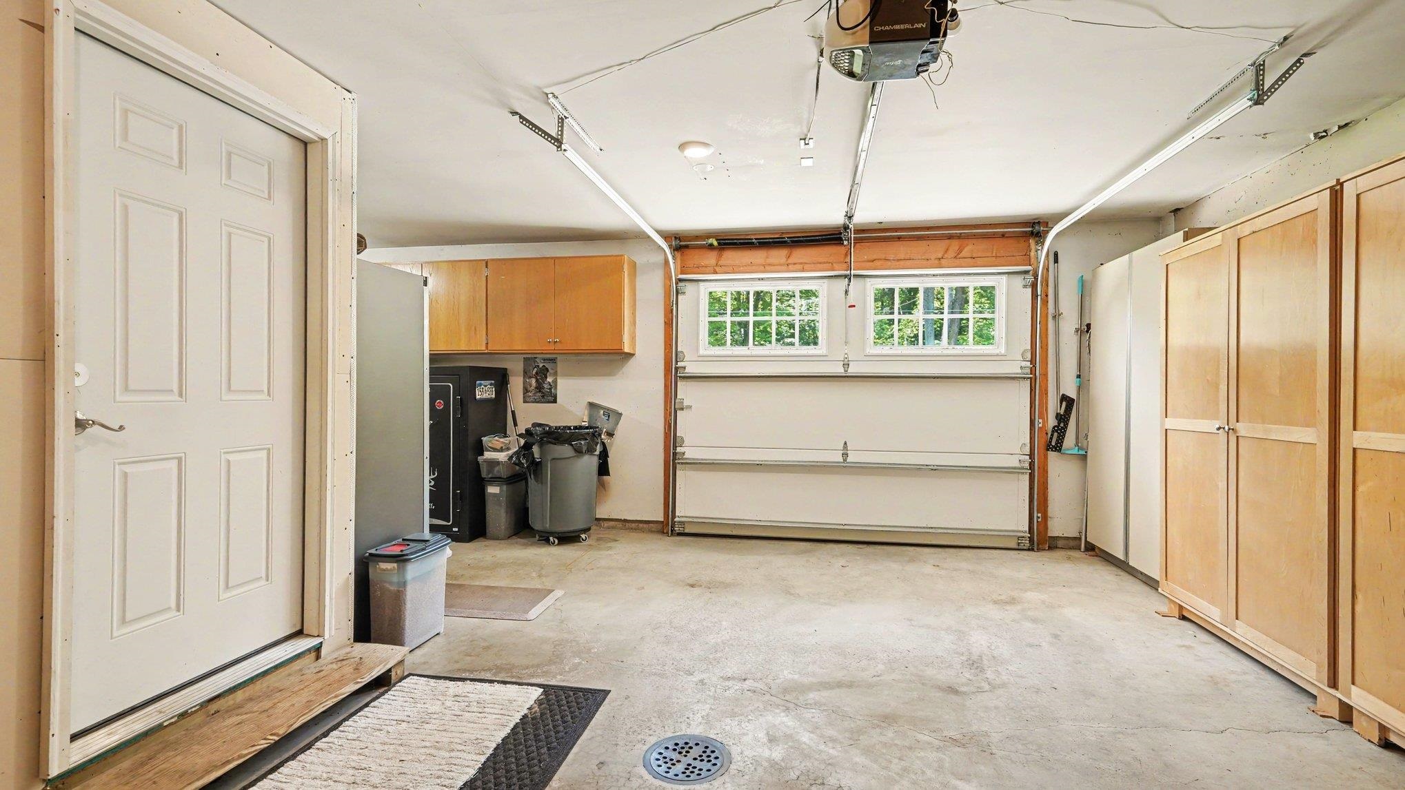 71 E Lakeshore Drive Property Photo 41