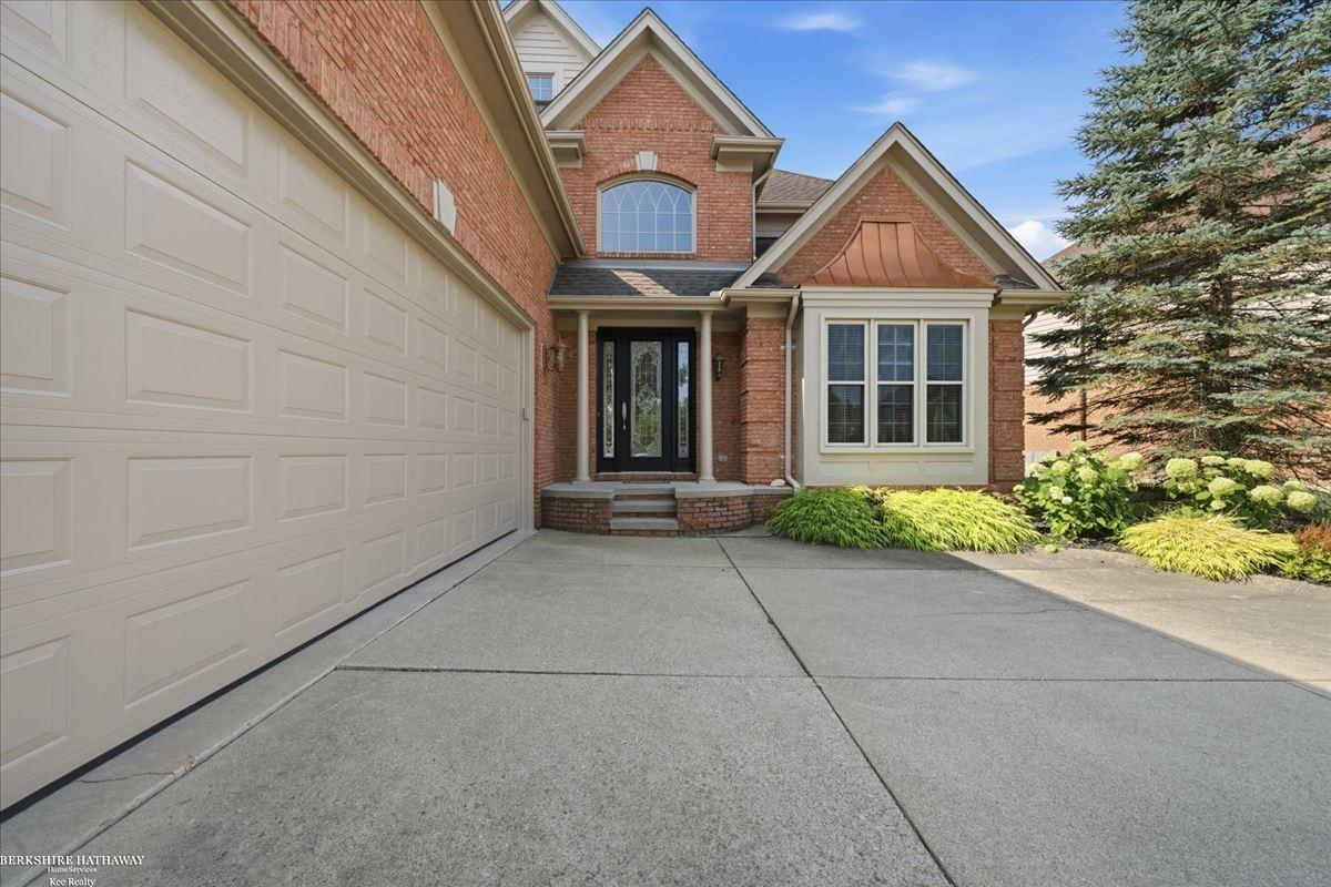 16080 Harvest Spring Lane Property Photo 2