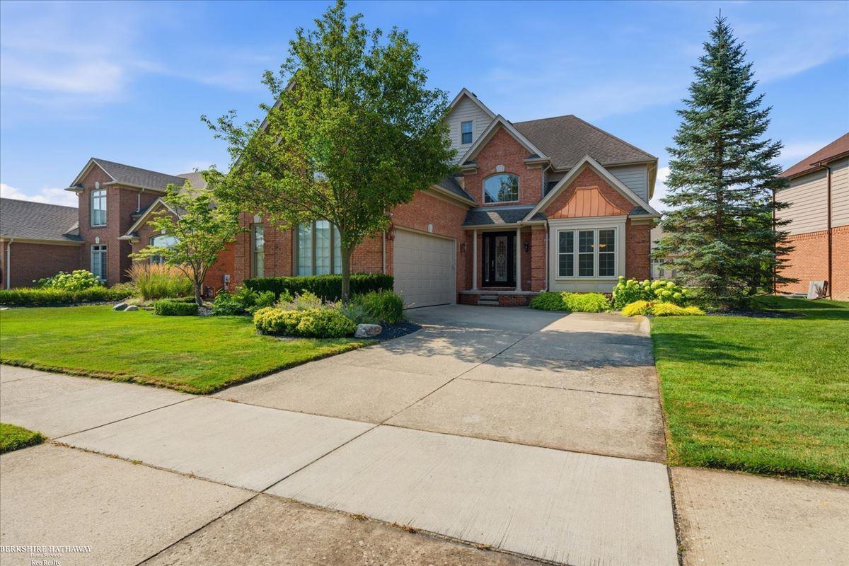 16080 Harvest Spring Lane Property Photo 3