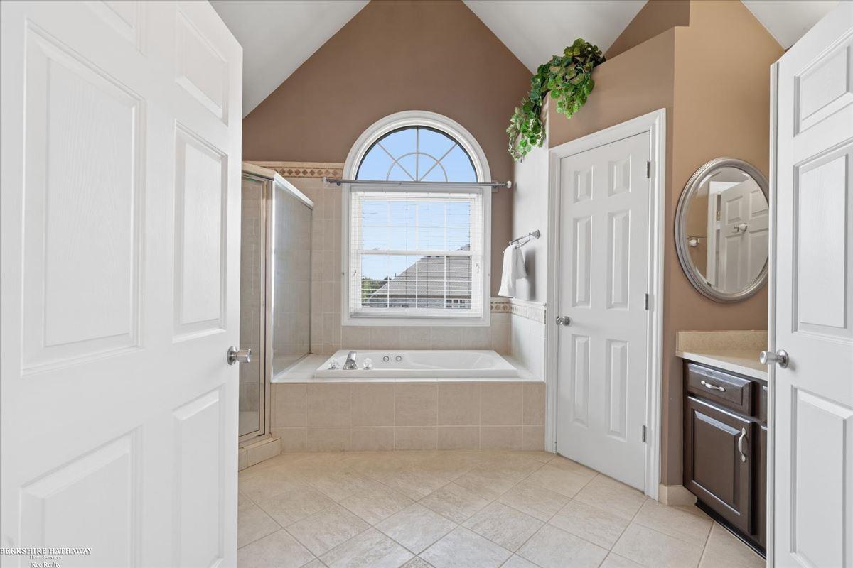 16080 Harvest Spring Lane Property Photo 34