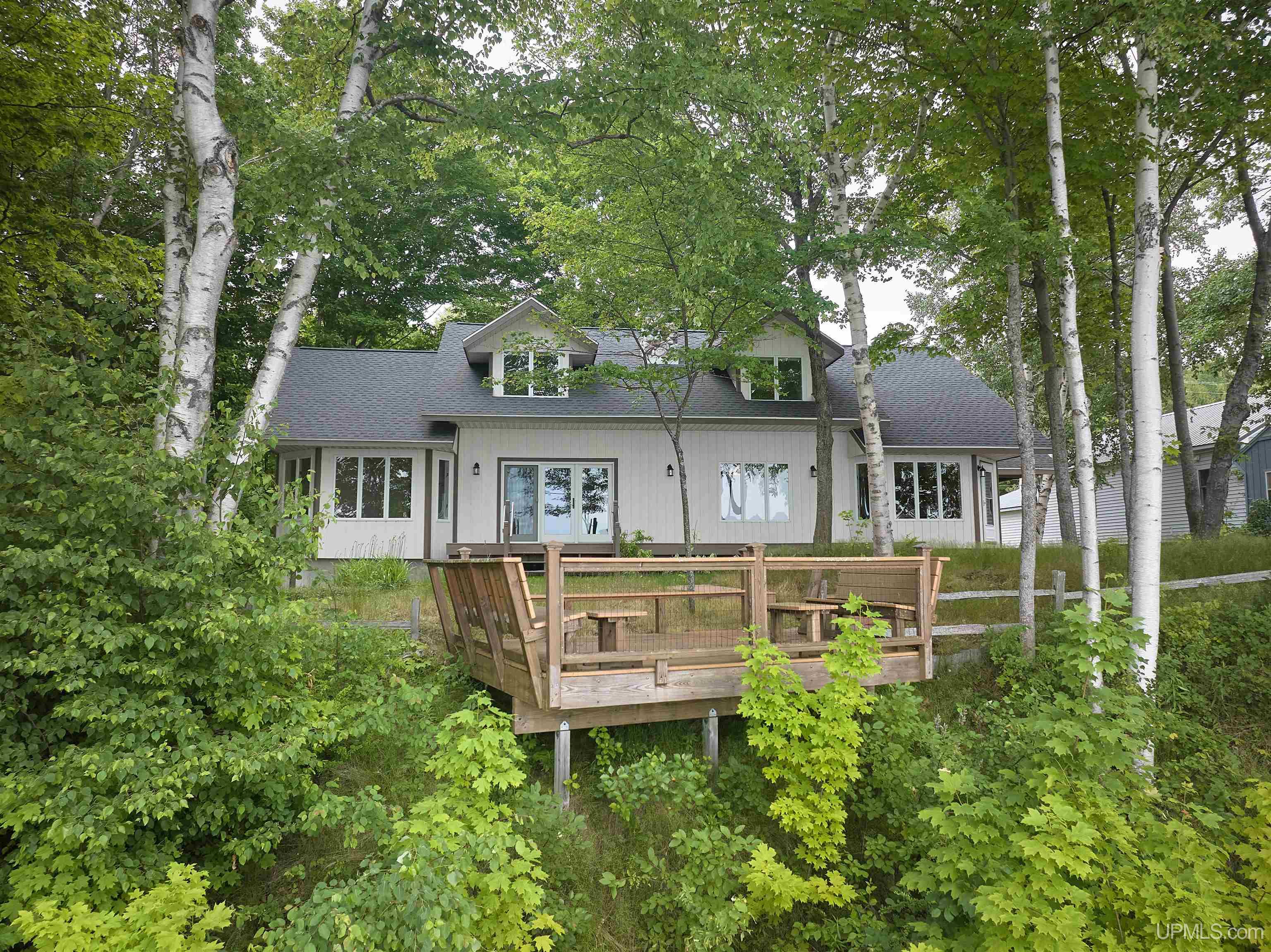 1438 Washington Street Property Photo 1