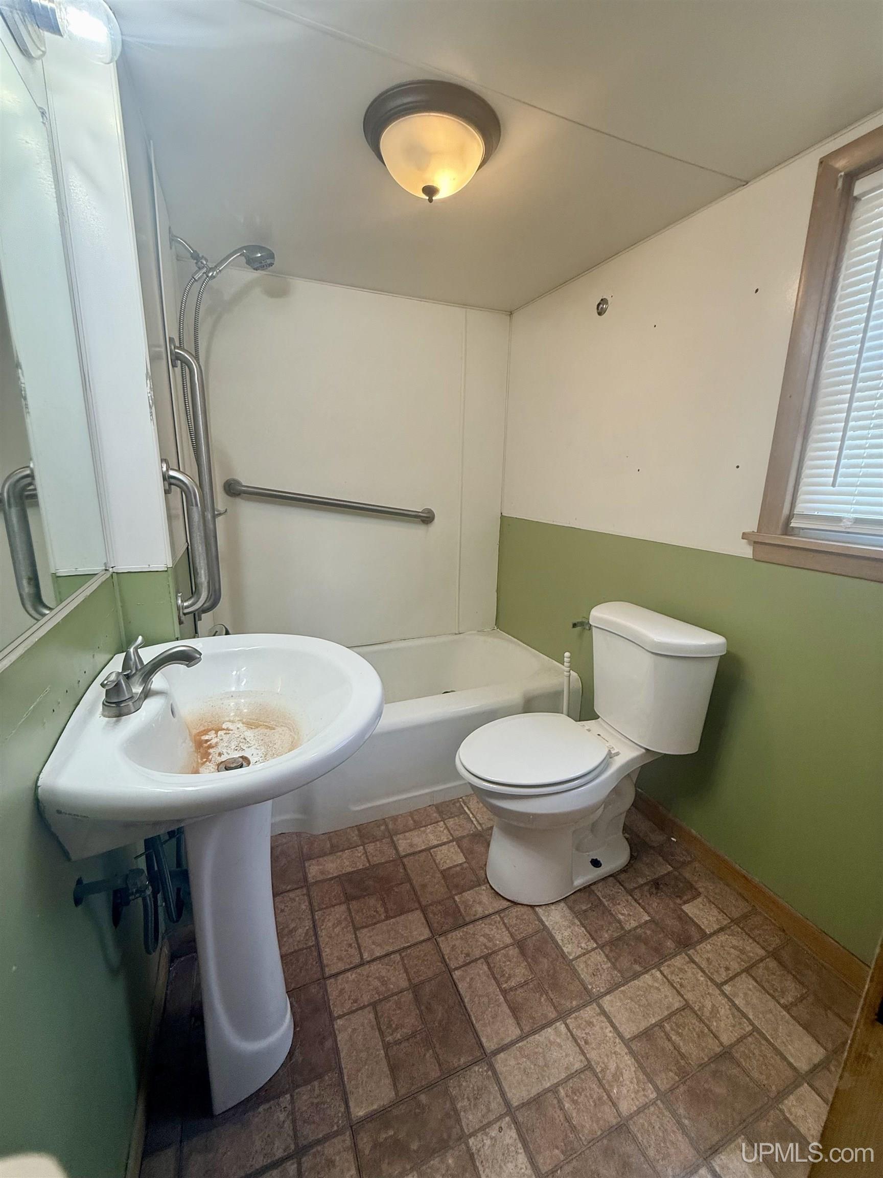 N1622 Cedar Street Property Photo 12