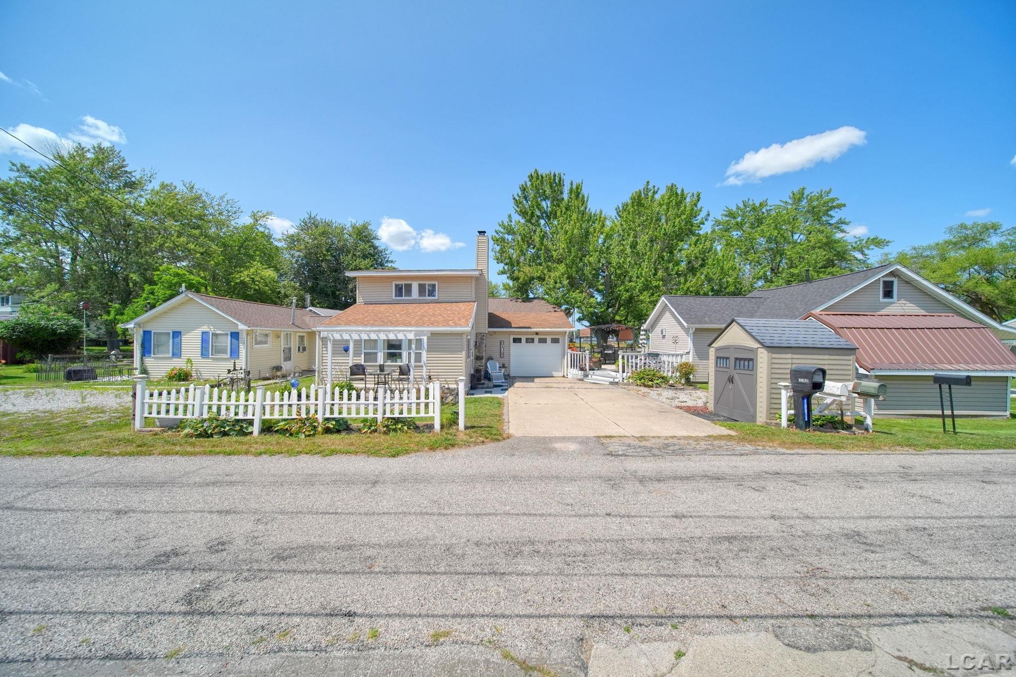 10875 W Ferndale Drive Property Photo 1