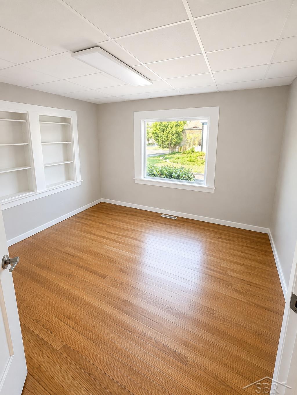 4058 State Street Property Photo 7