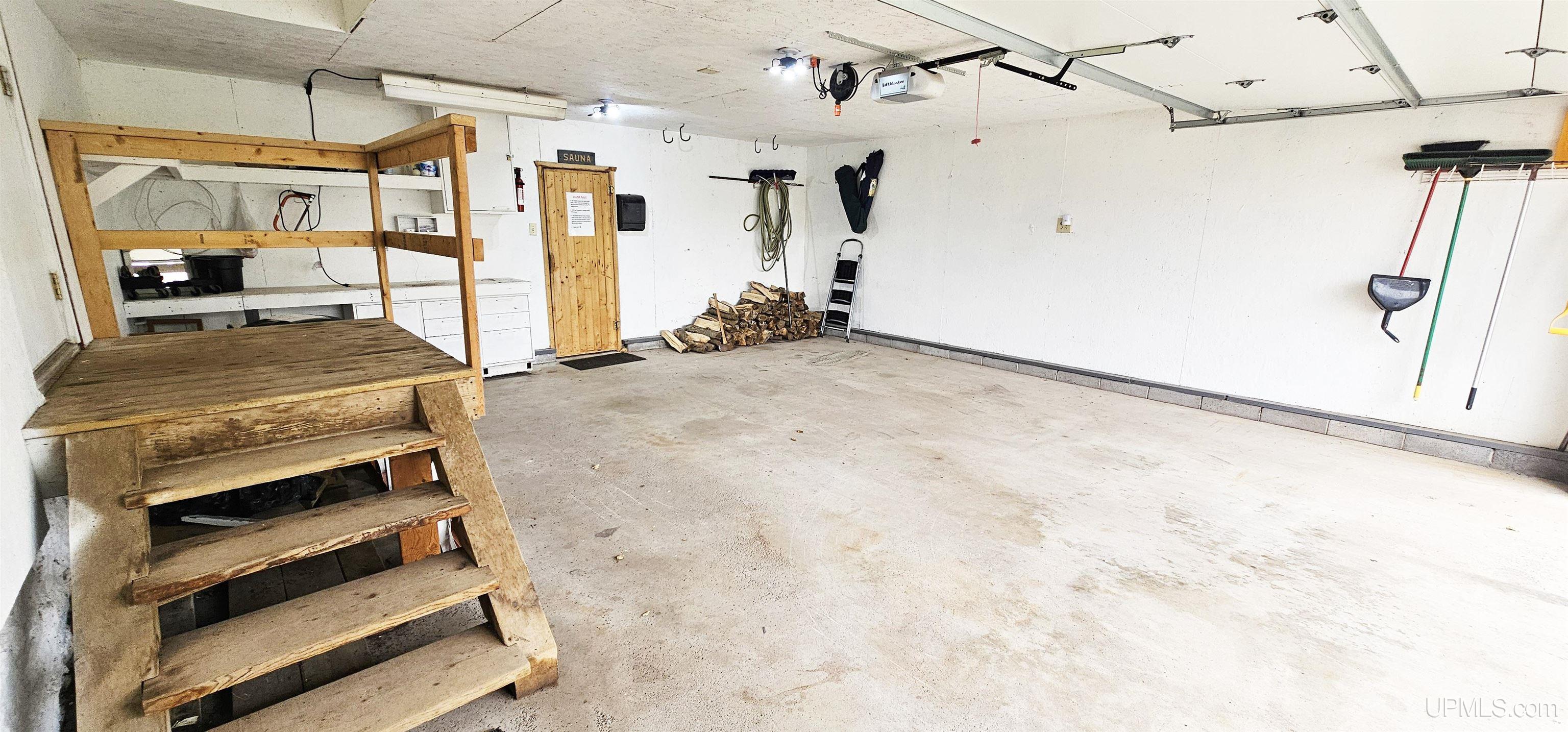 25614 Upper Street Property Photo 20