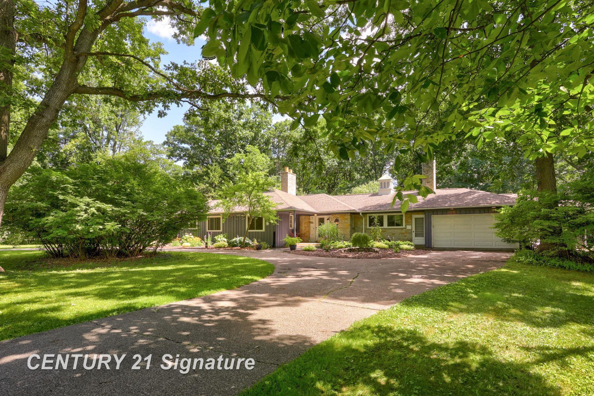 1 N Center Woods Drive