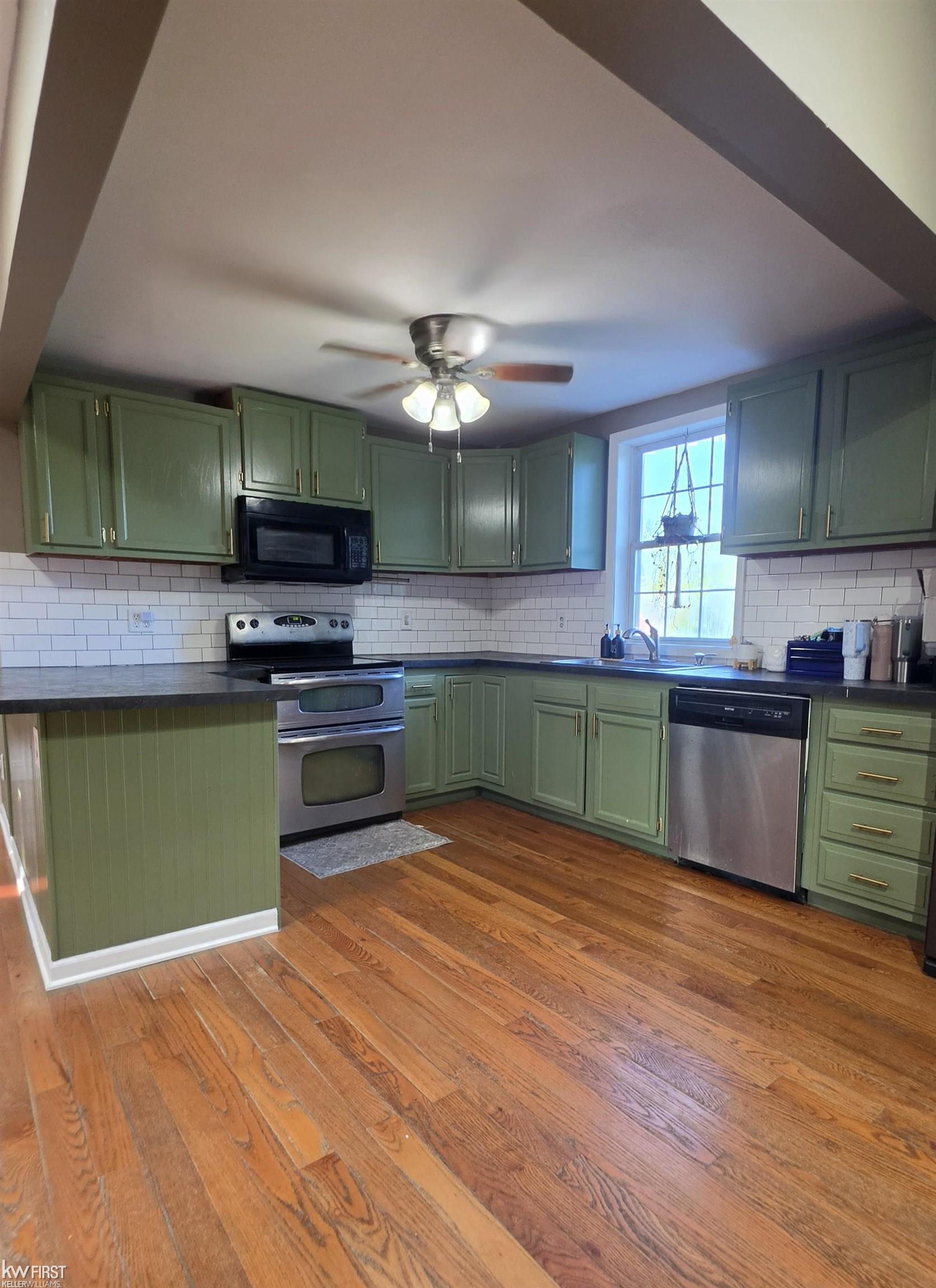708 N Mill Street Property Photo 8