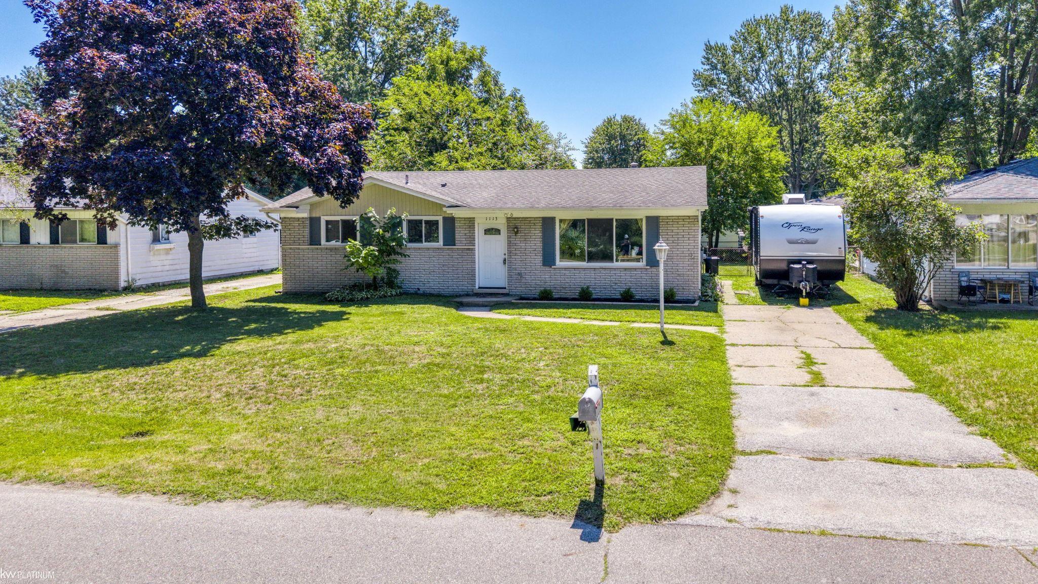 1113 Summer Street Property Photo 1