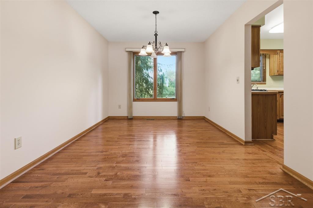 2305 Plymouth Street Property Photo 8