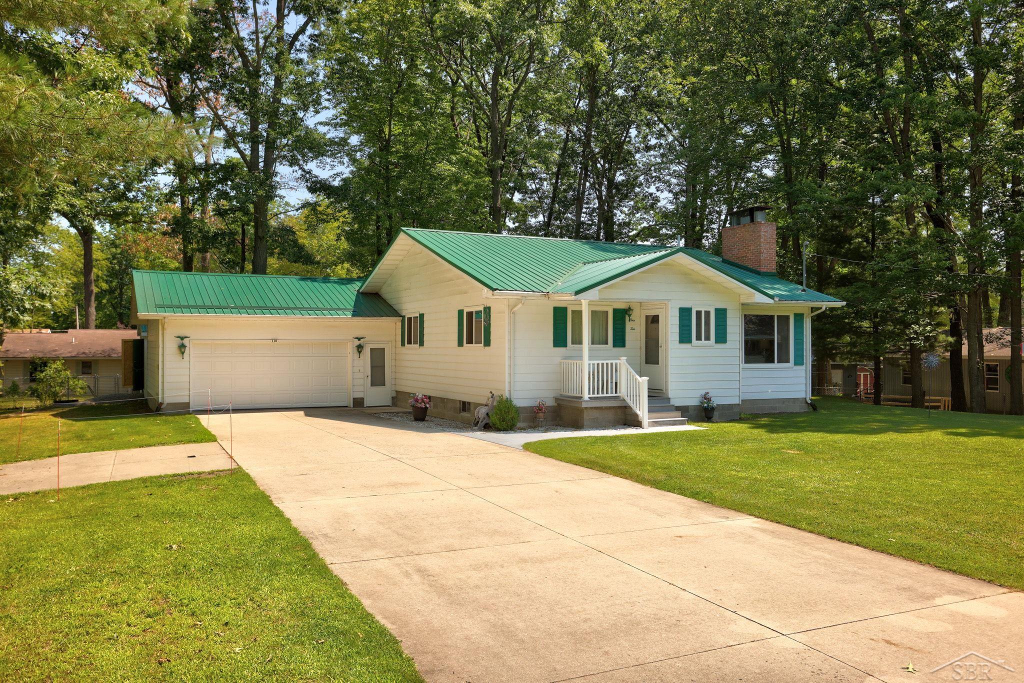 110 Chippewa Trail Property Photo 1