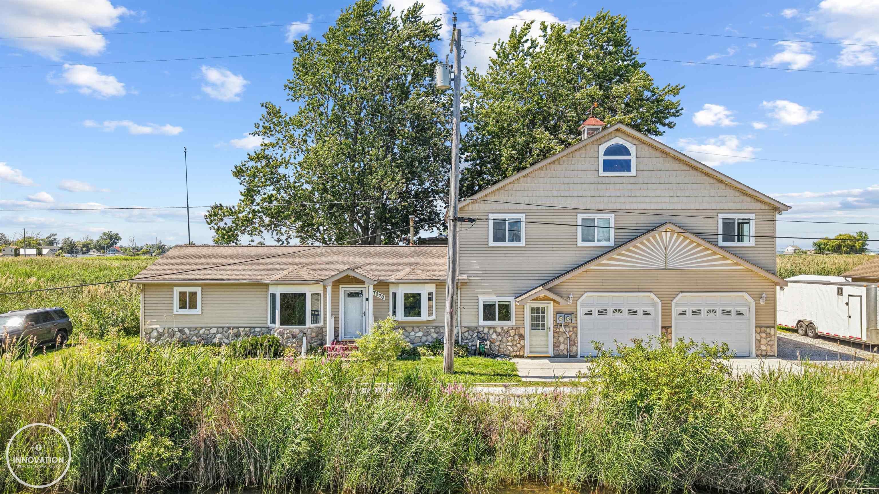7370 Bedore Highway Property Photo 2