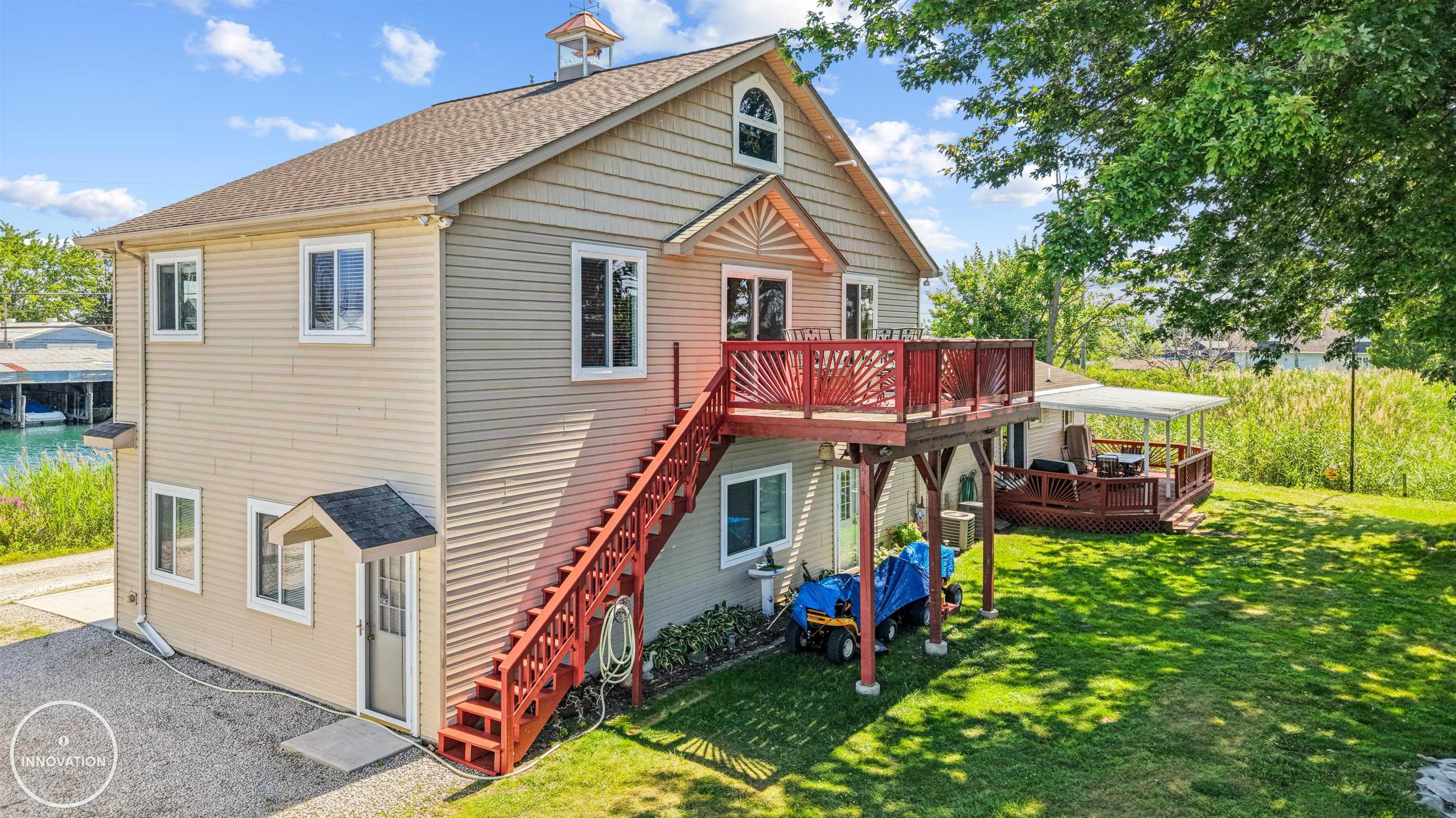 7370 Bedore Highway Property Photo 10