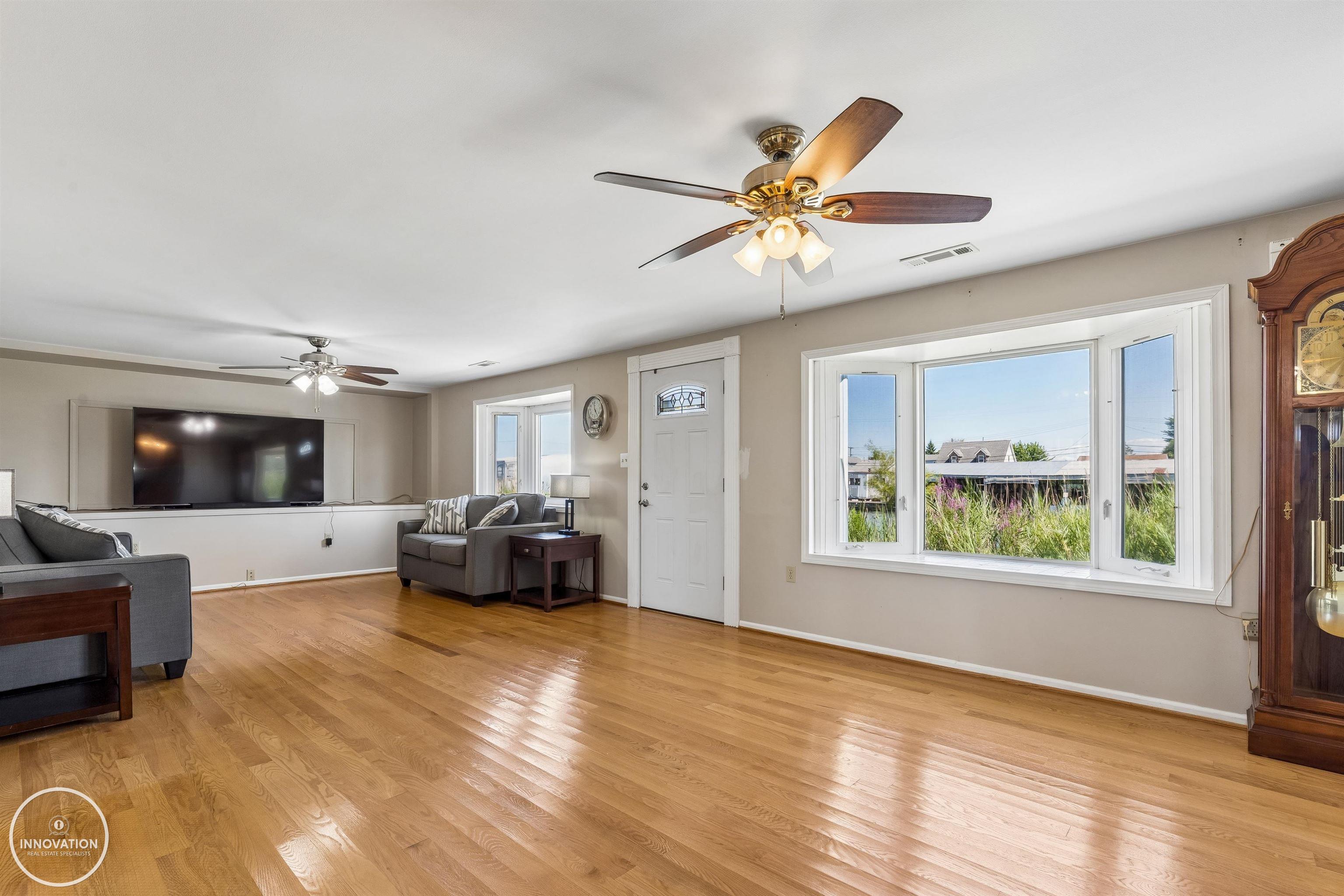 7370 Bedore Highway Property Photo 23