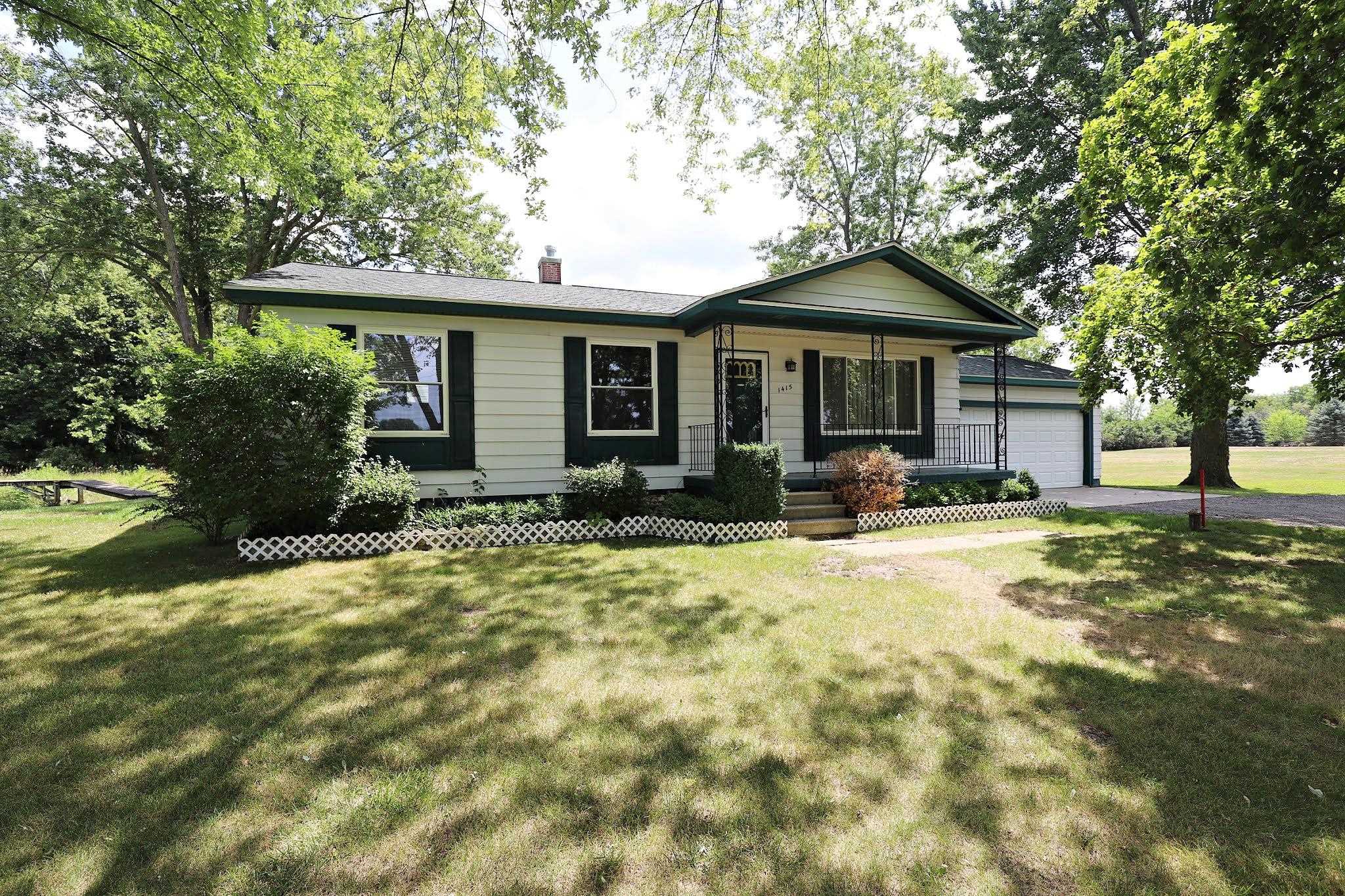 1415 S Nichols Road Property Photo 1