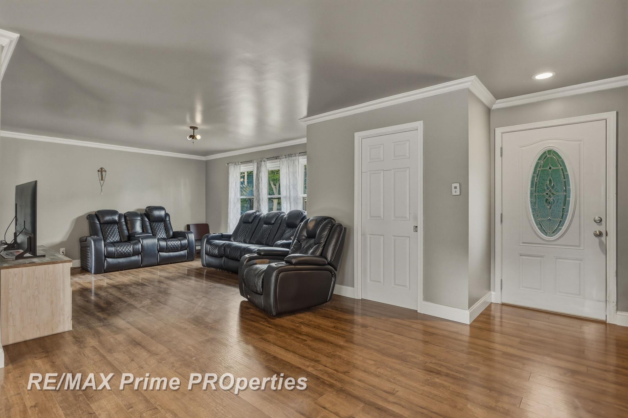 306 Sunburst Drive Property Photo 6