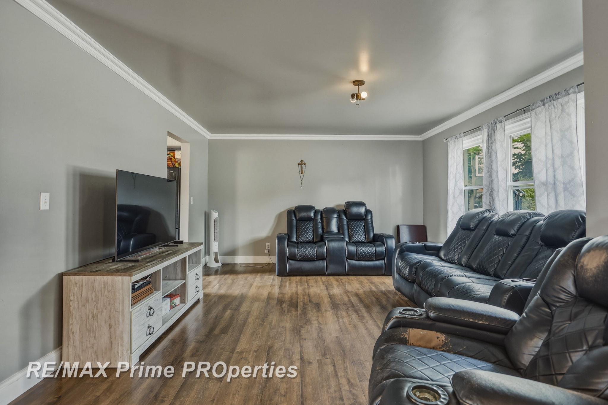306 Sunburst Drive Property Photo 8