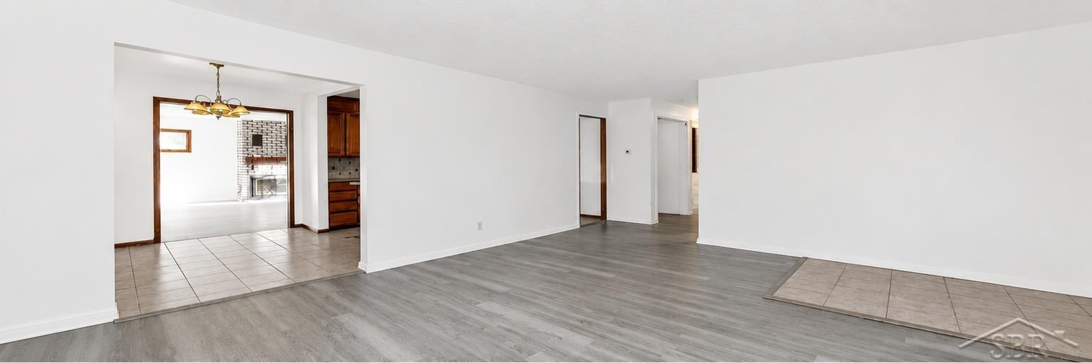 386 E Perkins Property Photo 6