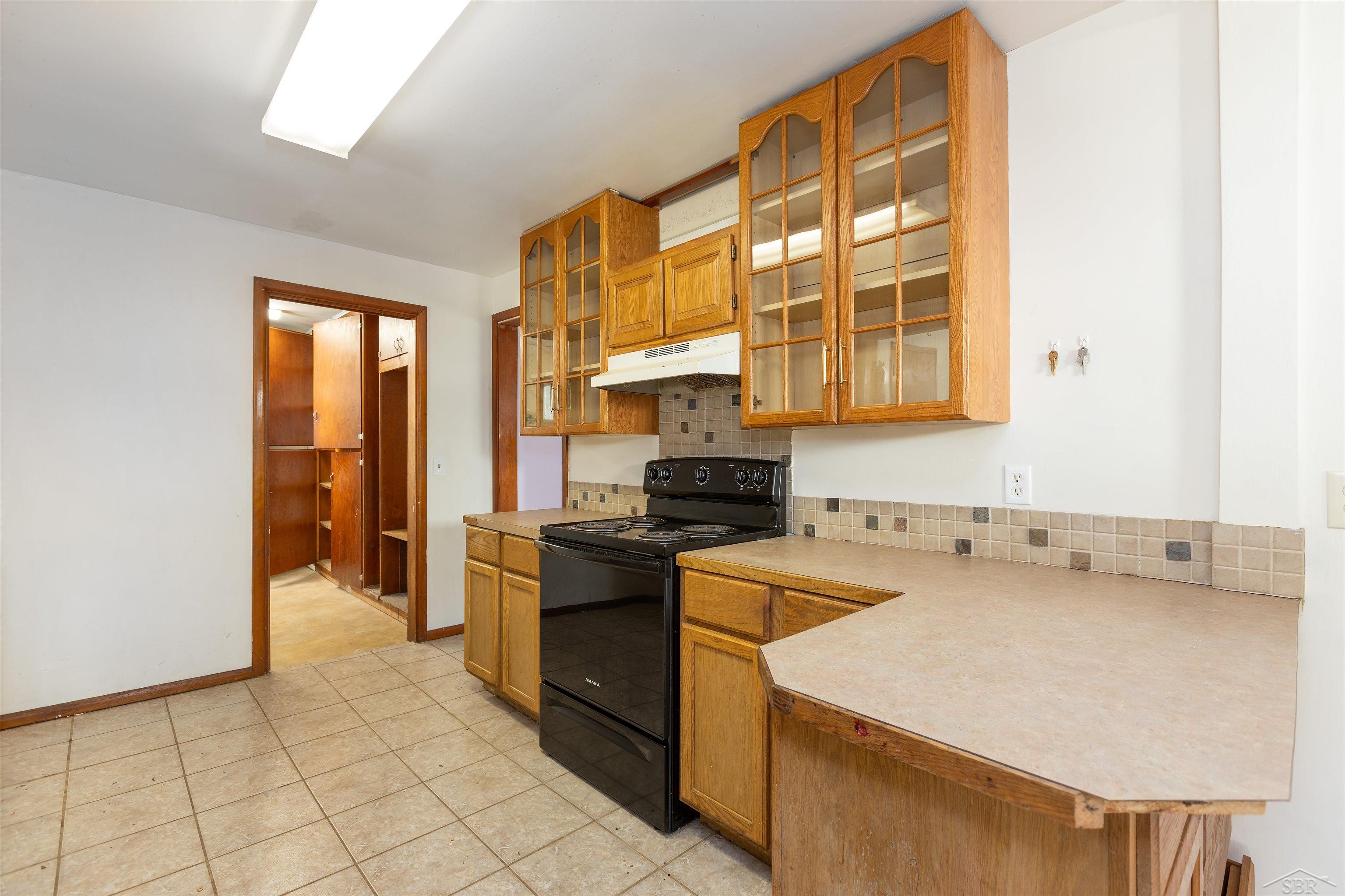 386 E Perkins Property Photo 8