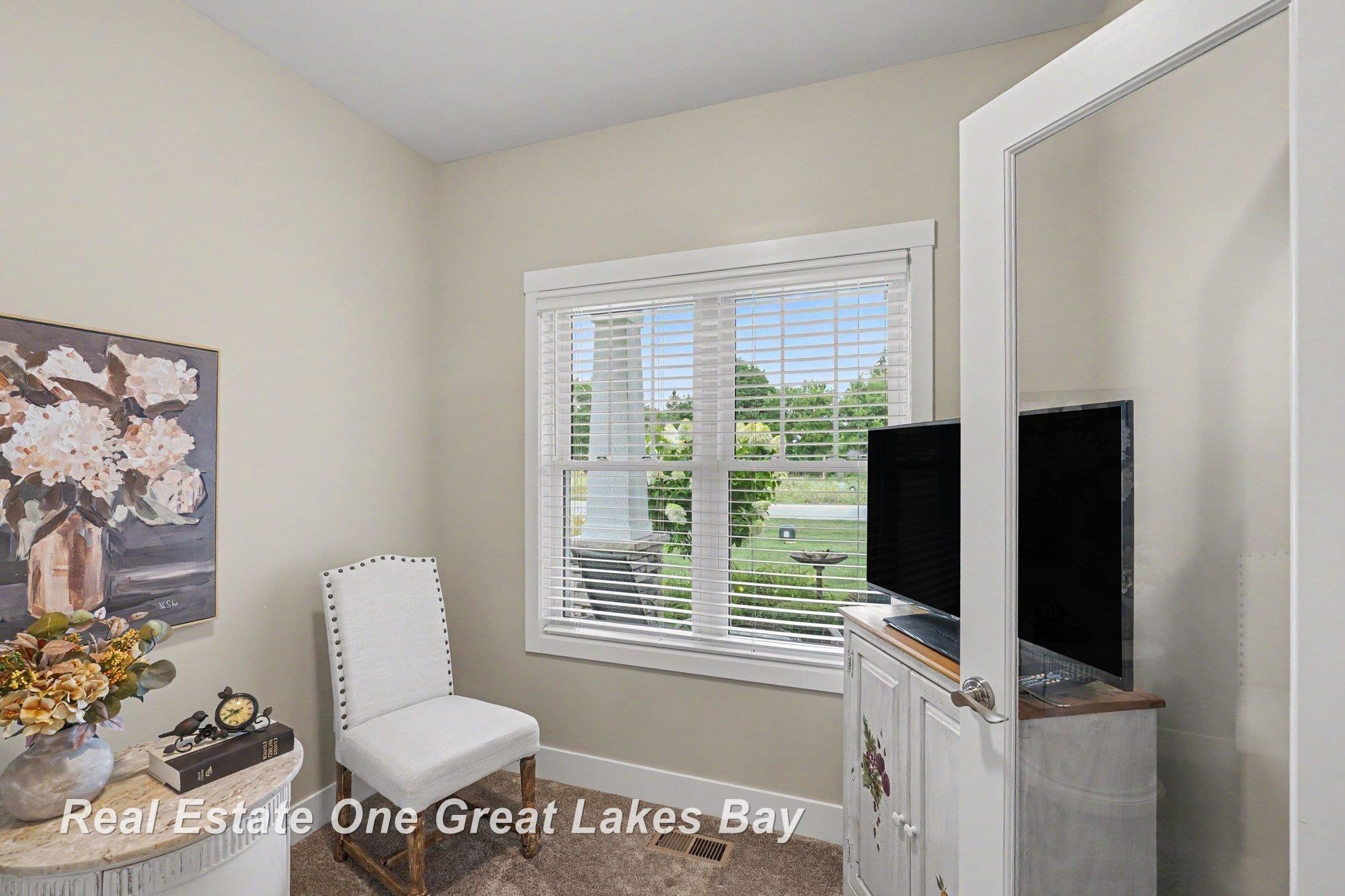 4111 Woodburn Court Property Photo 3